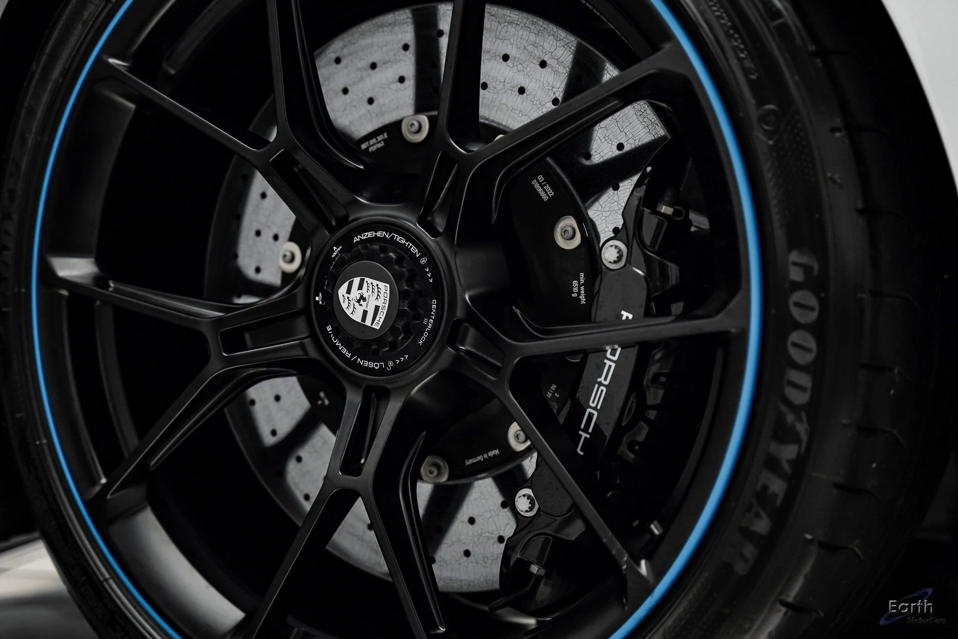 mph083_3158129670_7784d48972cca141f3892216214483ccx_b7b39ecc1e