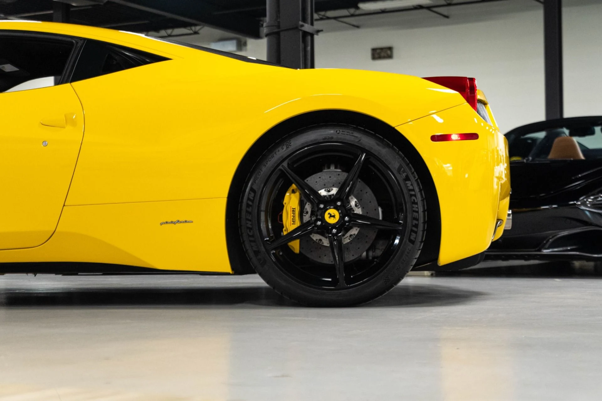 mph083_3172824932_Used_2010_Ferrari_458_Italia_1783118386_4eb1731814