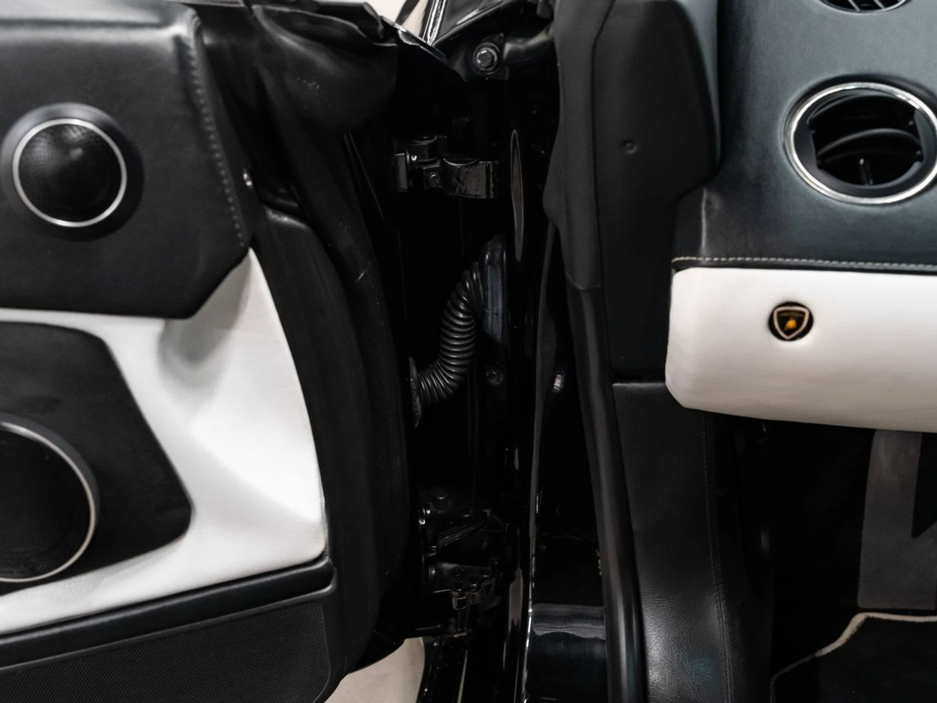 mph083_3204685914_lamborghini_gallardo_2007_49ba407460