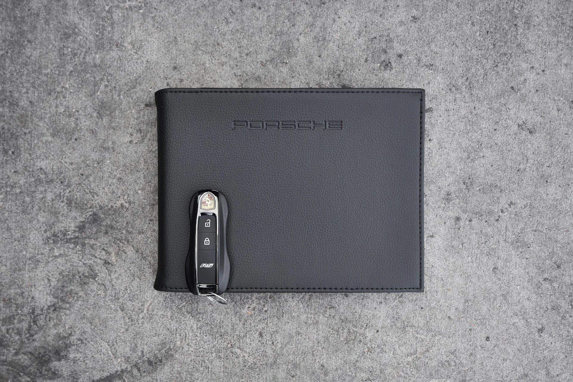 mph083_3247267959_Used_2025_Porsche_911_GT_3_RS_1762914567_ed7c0b950b