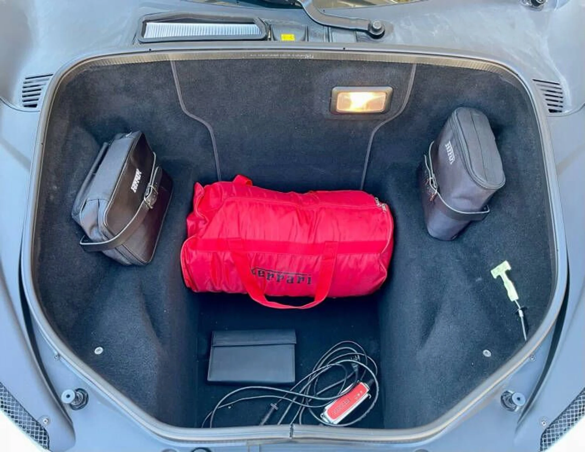 mph083_336122561_2013_ferrari_458_spider_base_2dr_convertible_c919754ccd