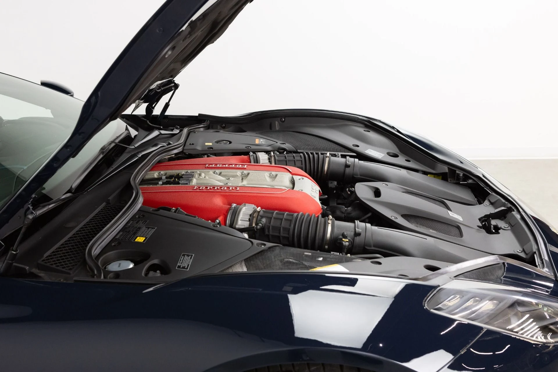 mph083_3479483638_Used_2020_Ferrari_812_Superfast_1779459079_0616ae2793