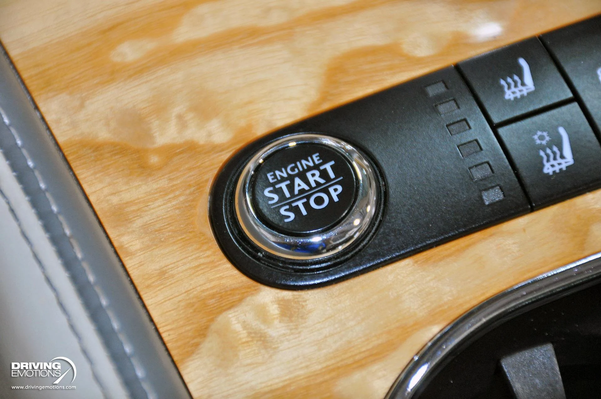 mph083_3488869463_886_p84_l_ec27b8f0b8