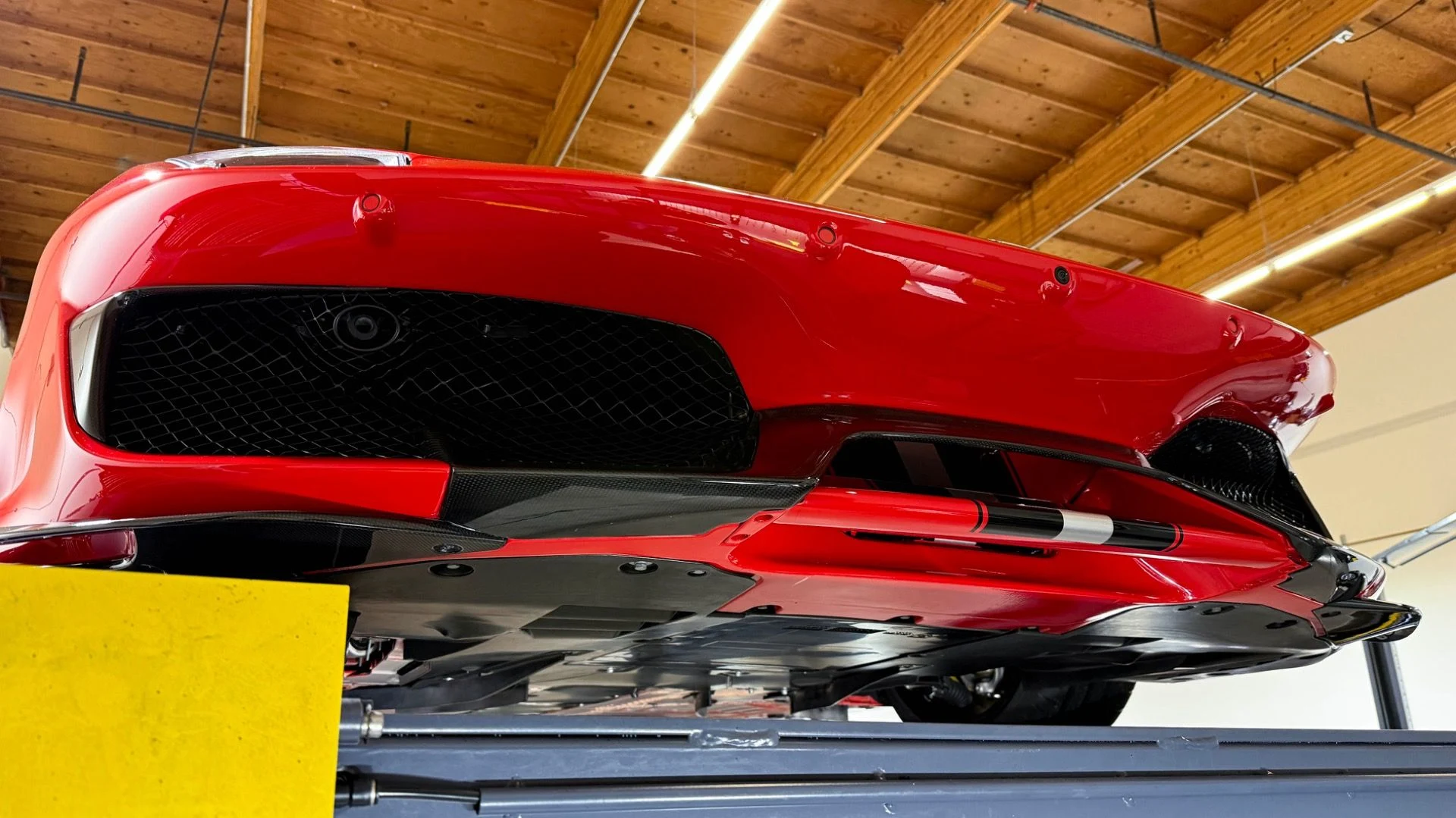 mph083_3624818336_Used_2019_Ferrari_488_Pista_Coupe_1764016781_0d78839166