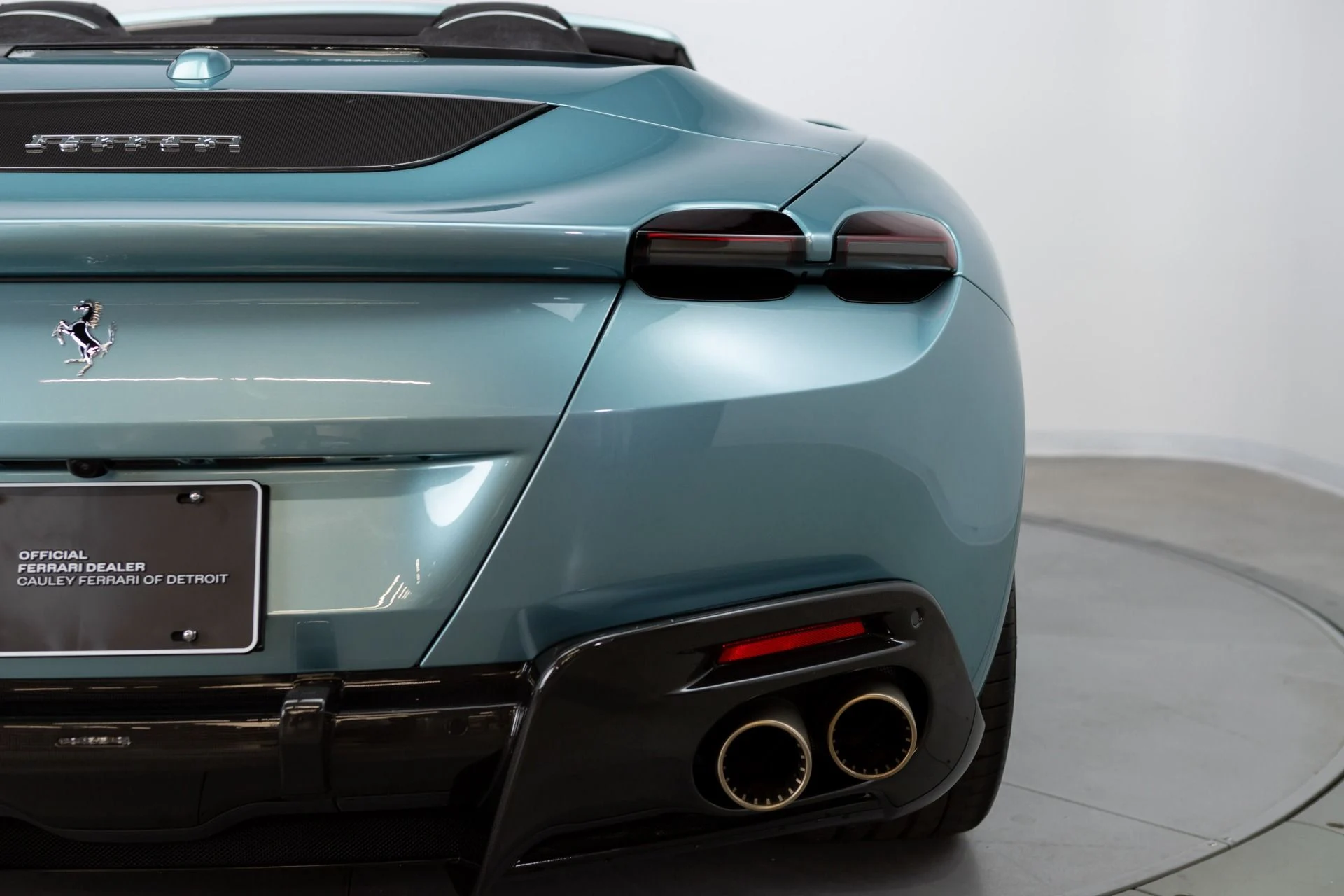 mph083_3643192213_Used_2024_Ferrari_Roma_Spider_1772564238_3d6a004220