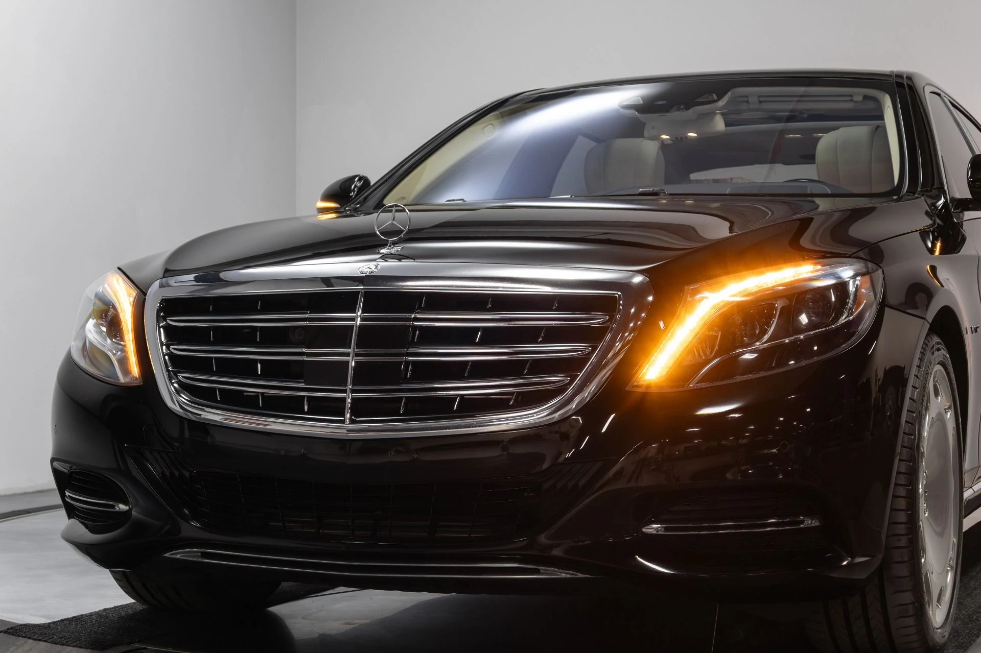 mph083_3711915344_Used_2016_Mercedes_Benz_S_Class_Maybach_S_600_1763586066_4d354abddf