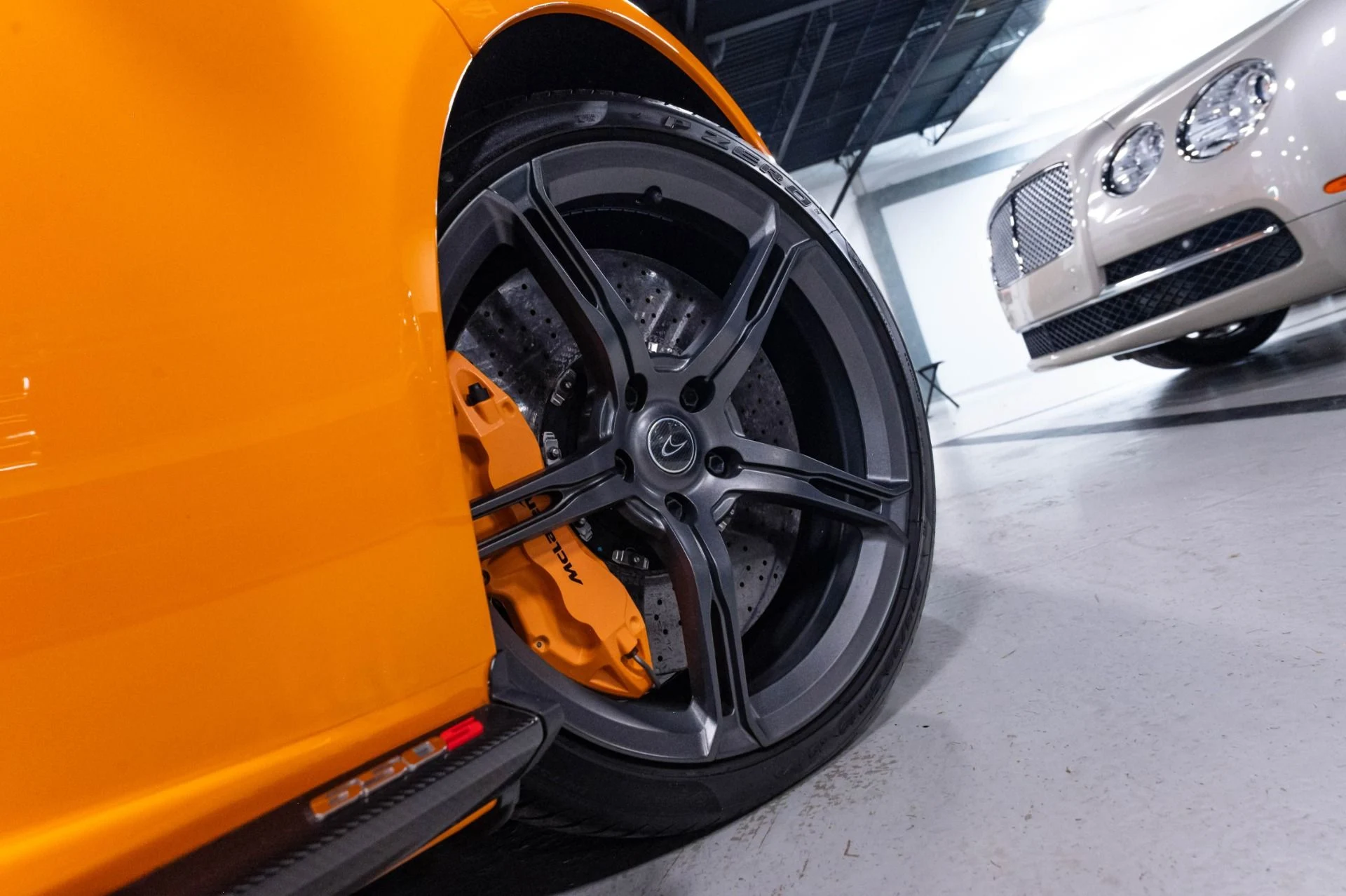 mph083_3748669286_Used_2015_Mc_Laren_650_S_Spider_1784647983_6b11107730