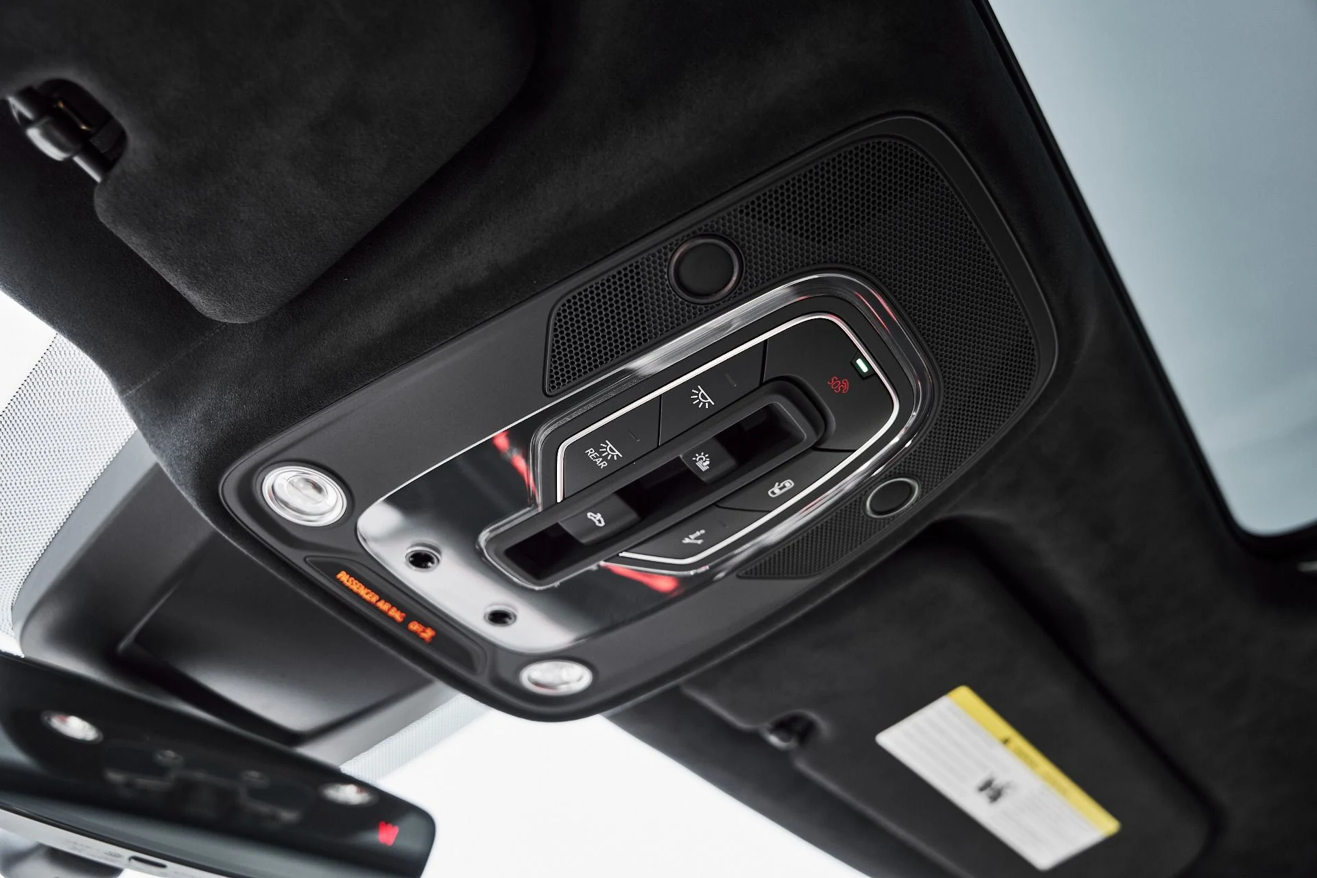 mph083_3772472989_Used_2023_Lamborghini_Urus_S_1781228875_65ca879511