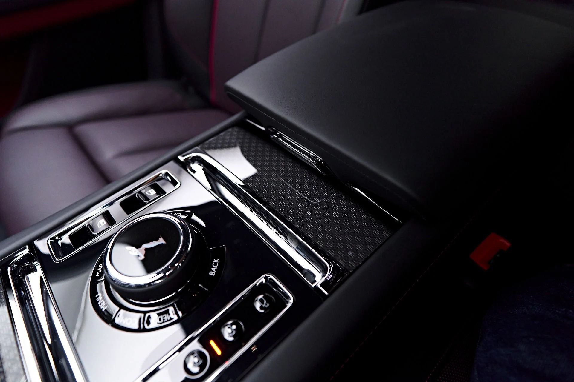 mph083_3784528405_Used_2024_Rolls_Royce_Ghost_Base_1750545574_d93d8dd6cc