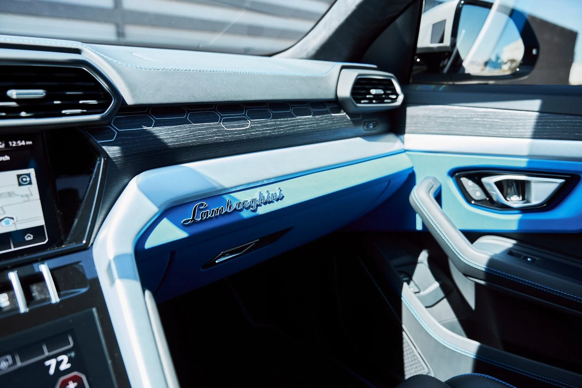 mph083_3920667719_Used_2024_Lamborghini_Urus_S_1775866820_1e47bb83c4