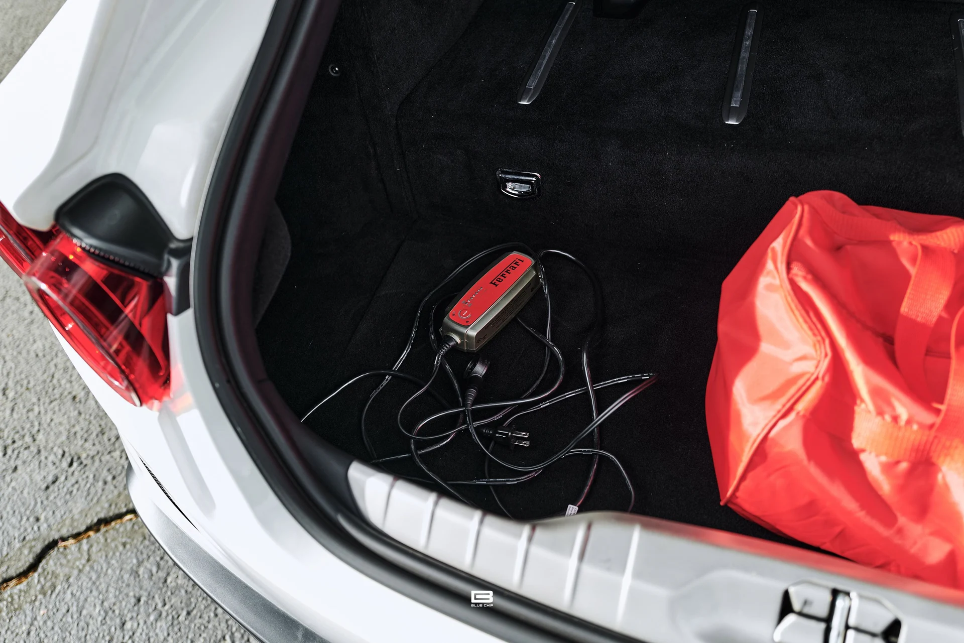 mph083_3959082612_69e2a4c6c28453ecd78effe7_L1220483_cf756cab3e