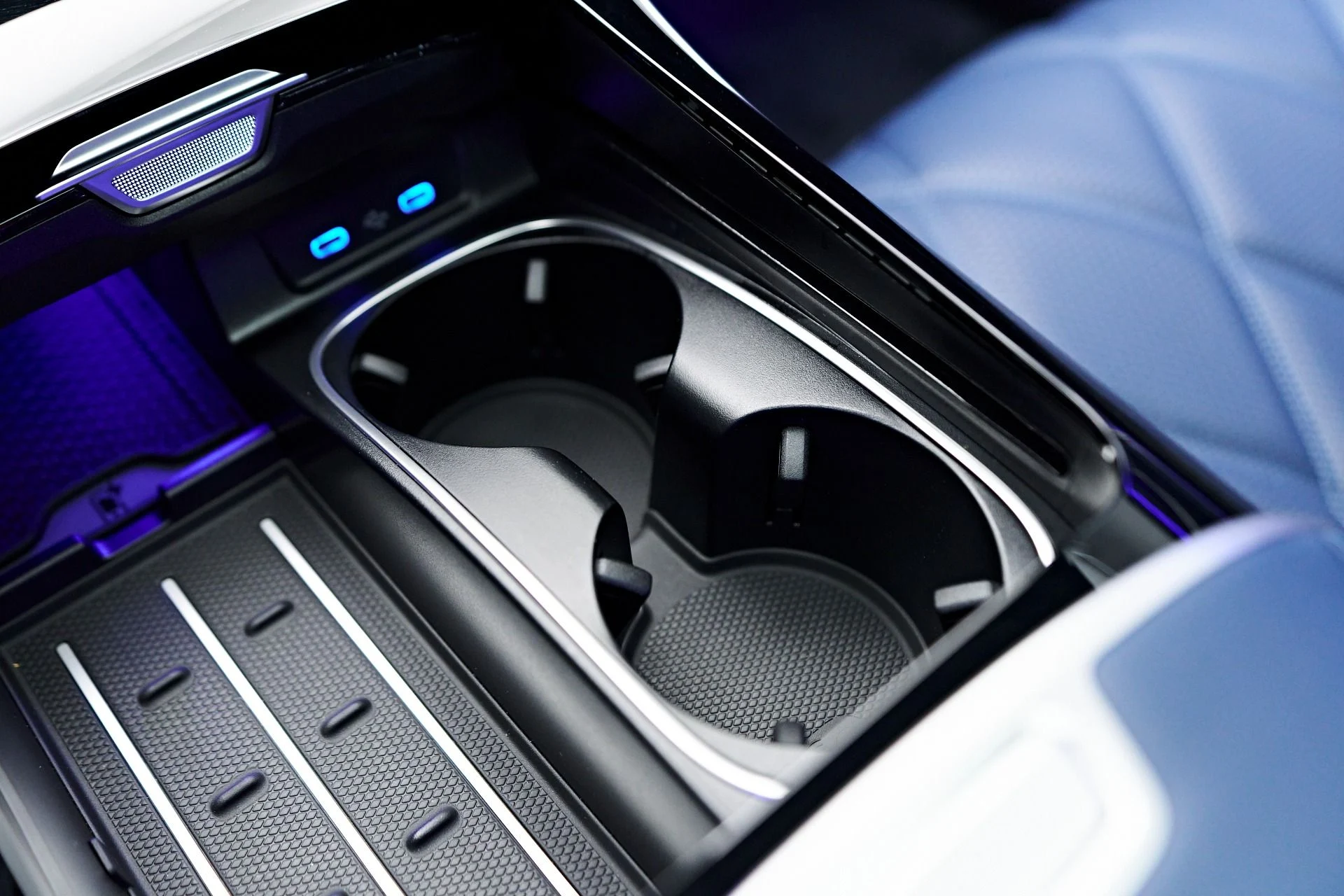 mph083_4048177104_Used_2024_Mercedes_Benz_S_Class_Maybach_S_680_1749232025_e02b4d9faf