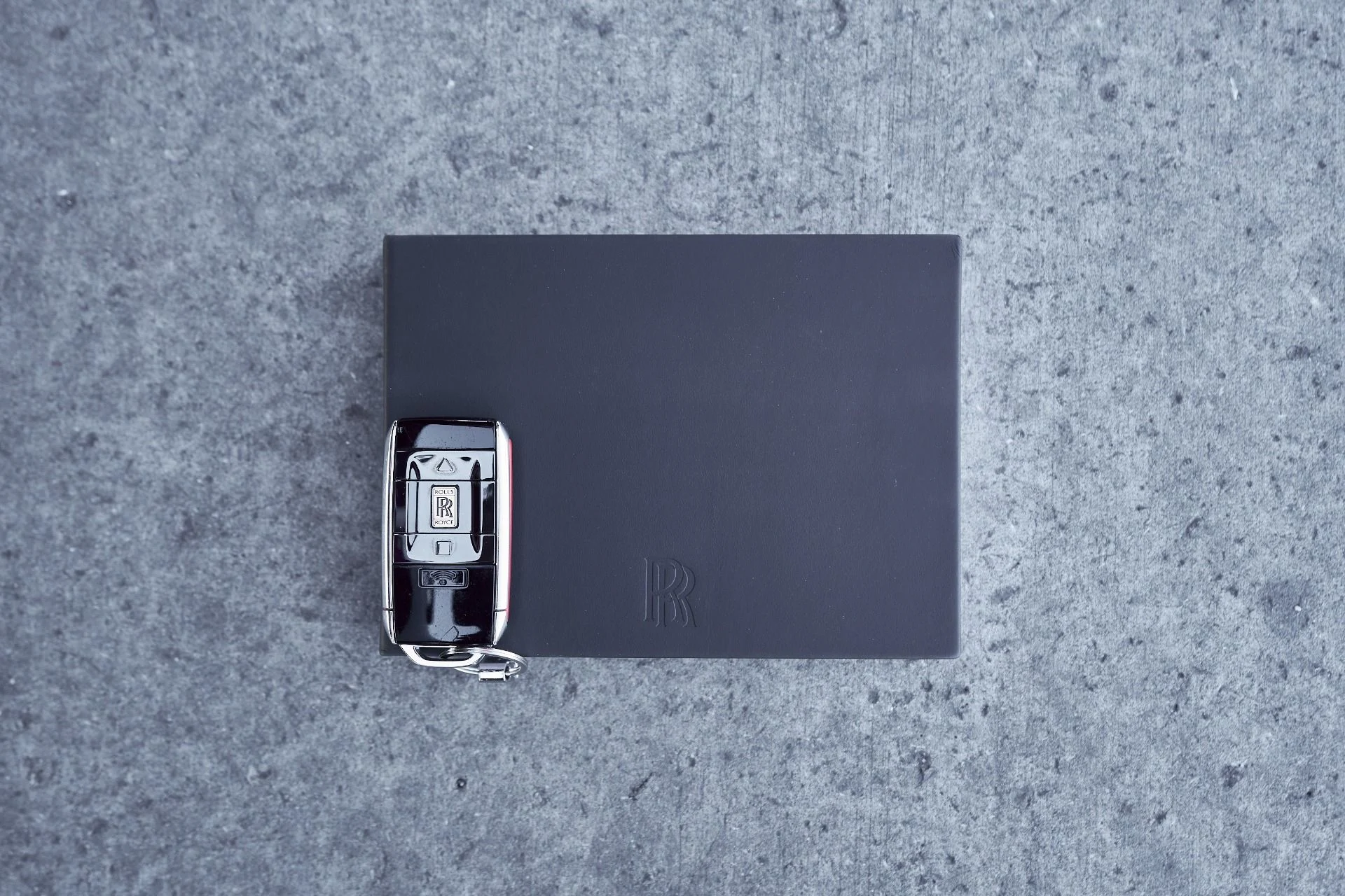 mph083_553118386_Used_2022_Rolls_Royce_Cullinan_Black_Badge_1764038861_f5d05fe748