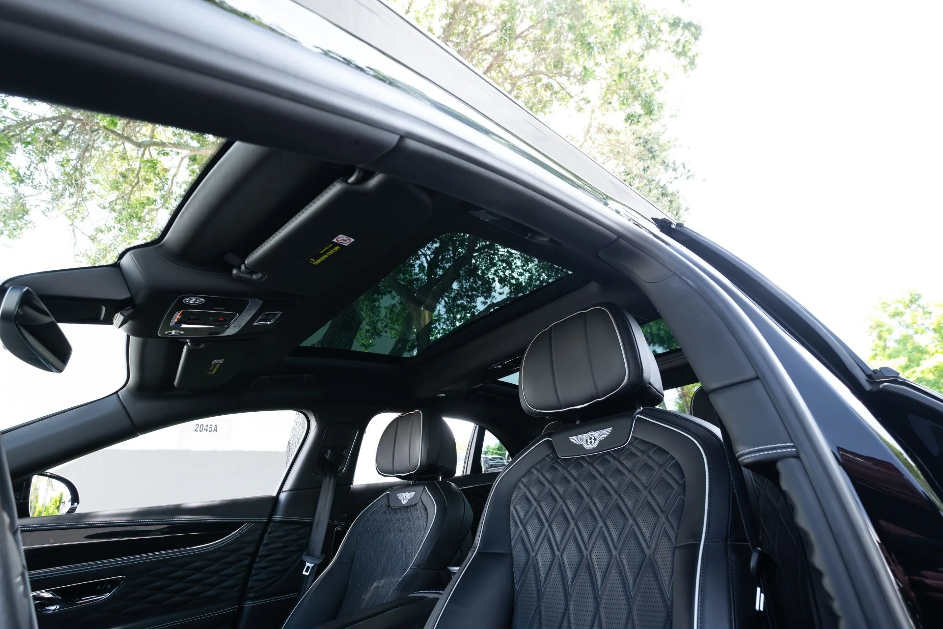 mph083_573455030_Used_2020_Bentley_Flying_Spur_W12_1780979756_8911c36303