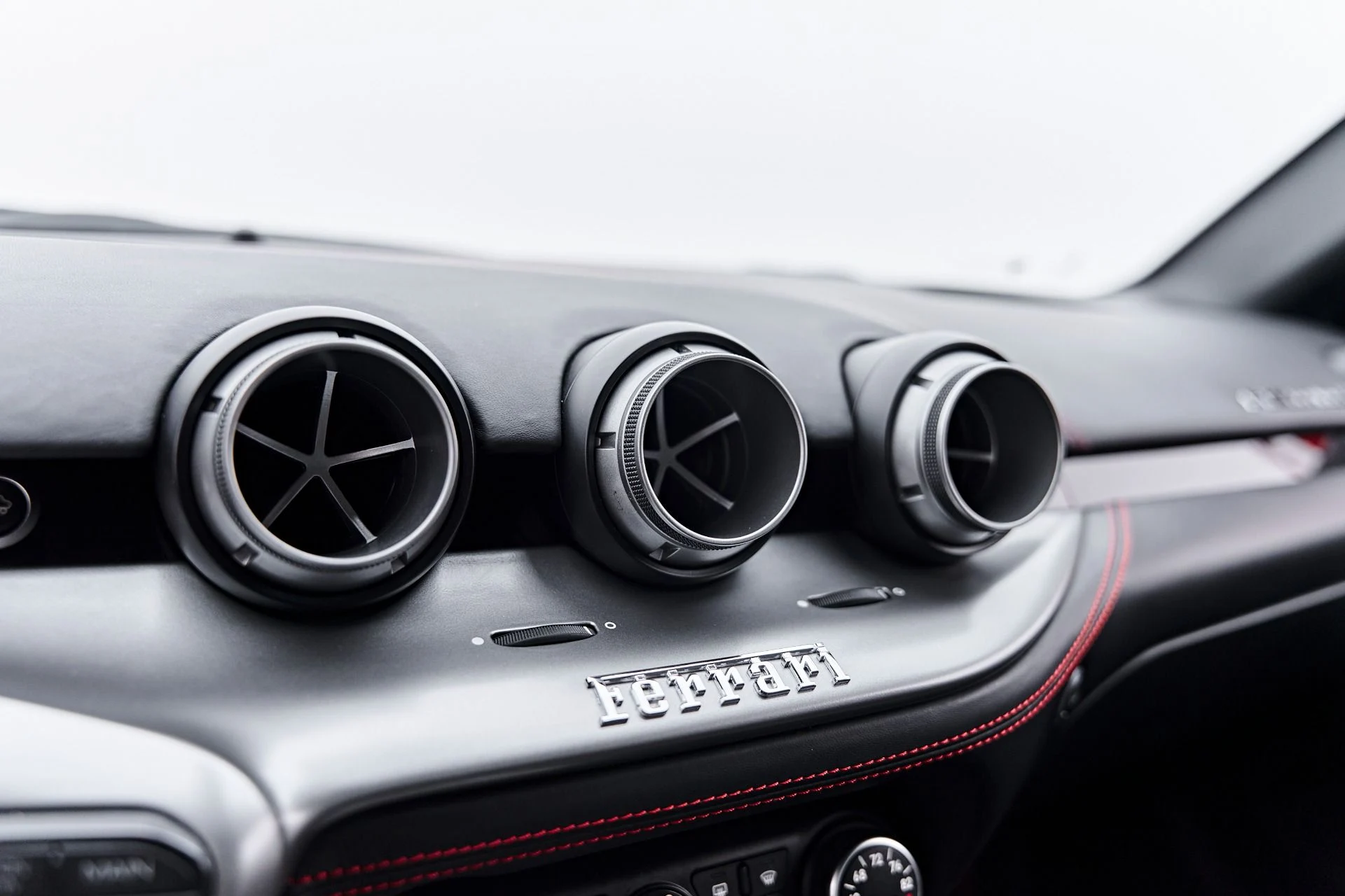 mph083_814024708_Used_2016_Ferrari_F12_Berlinetta_1790987583_063a8bc0ed