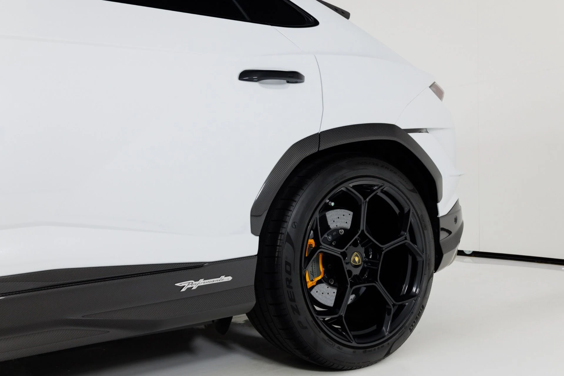 mph083_991303761_Used_2024_Lamborghini_Urus_Performante_1780601157_dfd0743180