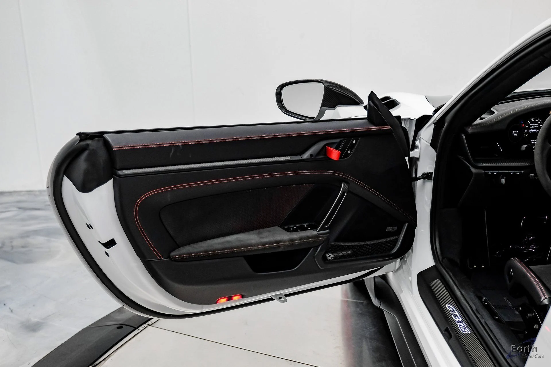 mph083_996565280_48fb1365cc0adfe6c48f7298872d3575x_2472247f40