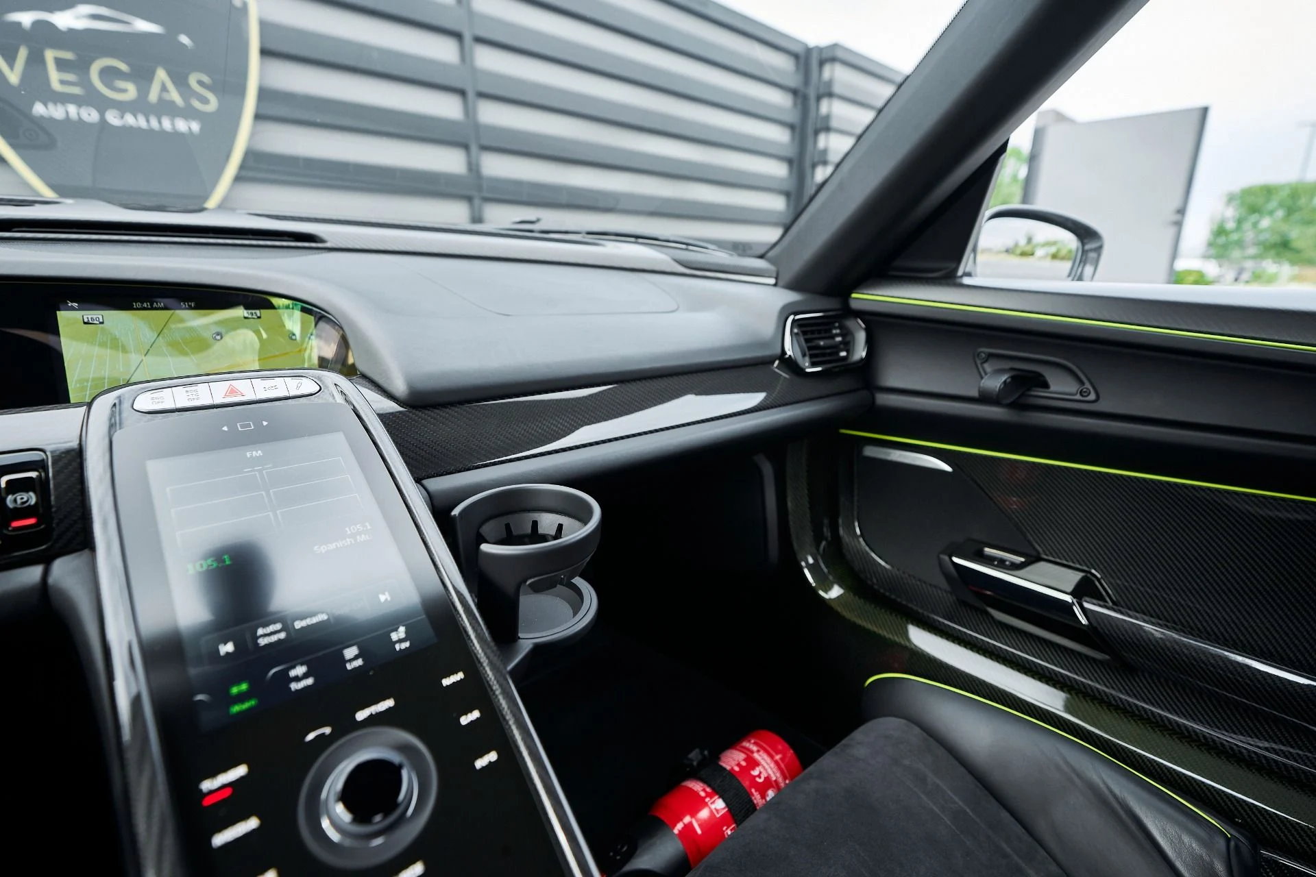 mph084_1198883762_Used_2015_Porsche_918_Spyder_w_Weissach_Package_1764874366_bf1e33e118