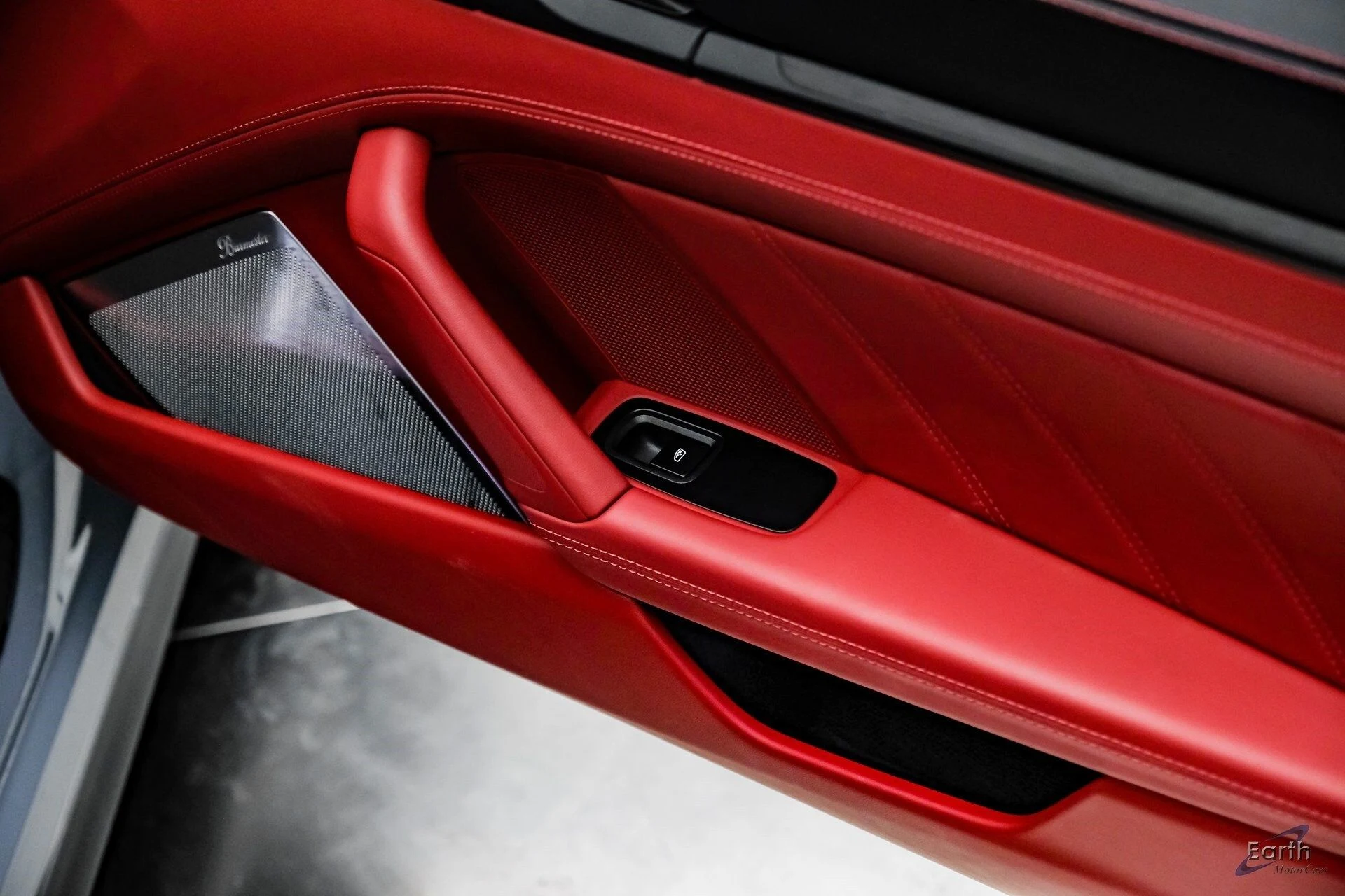 mph084_1251965857_0d76c0727dd7bc5b7e478c6ac24e8659x_ace9afae05