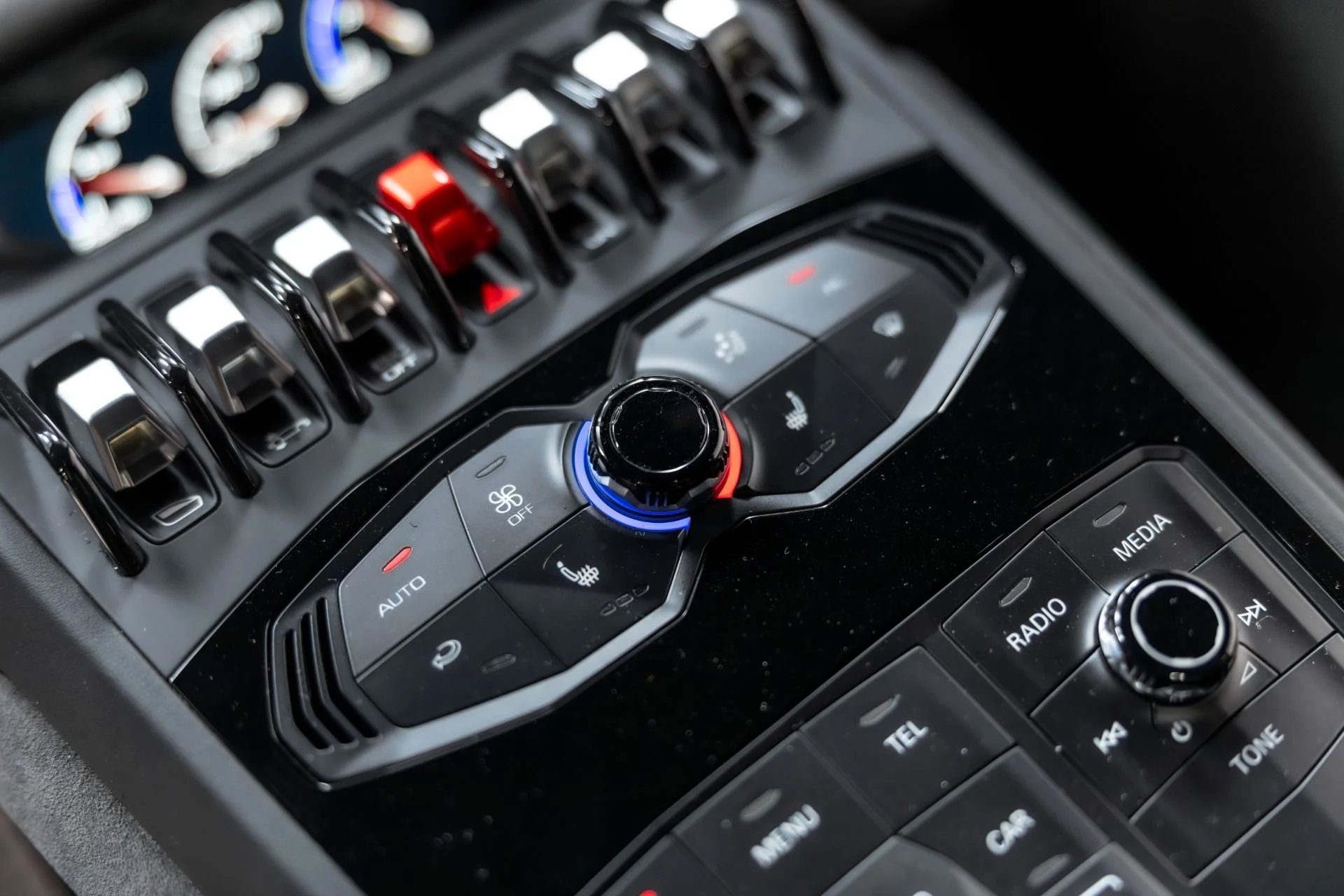 mph084_1281901948_Used_2017_Lamborghini_Huracan_1765410503_8f397c52af