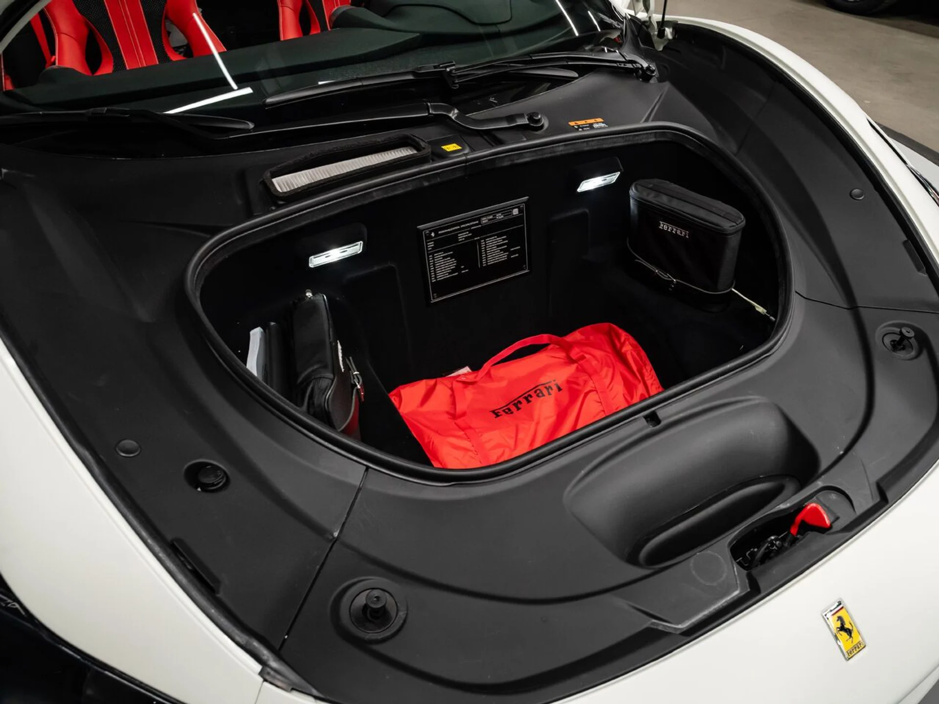 mph084_1307340734_ferrari_f8_spider_2022_bb71ec4057