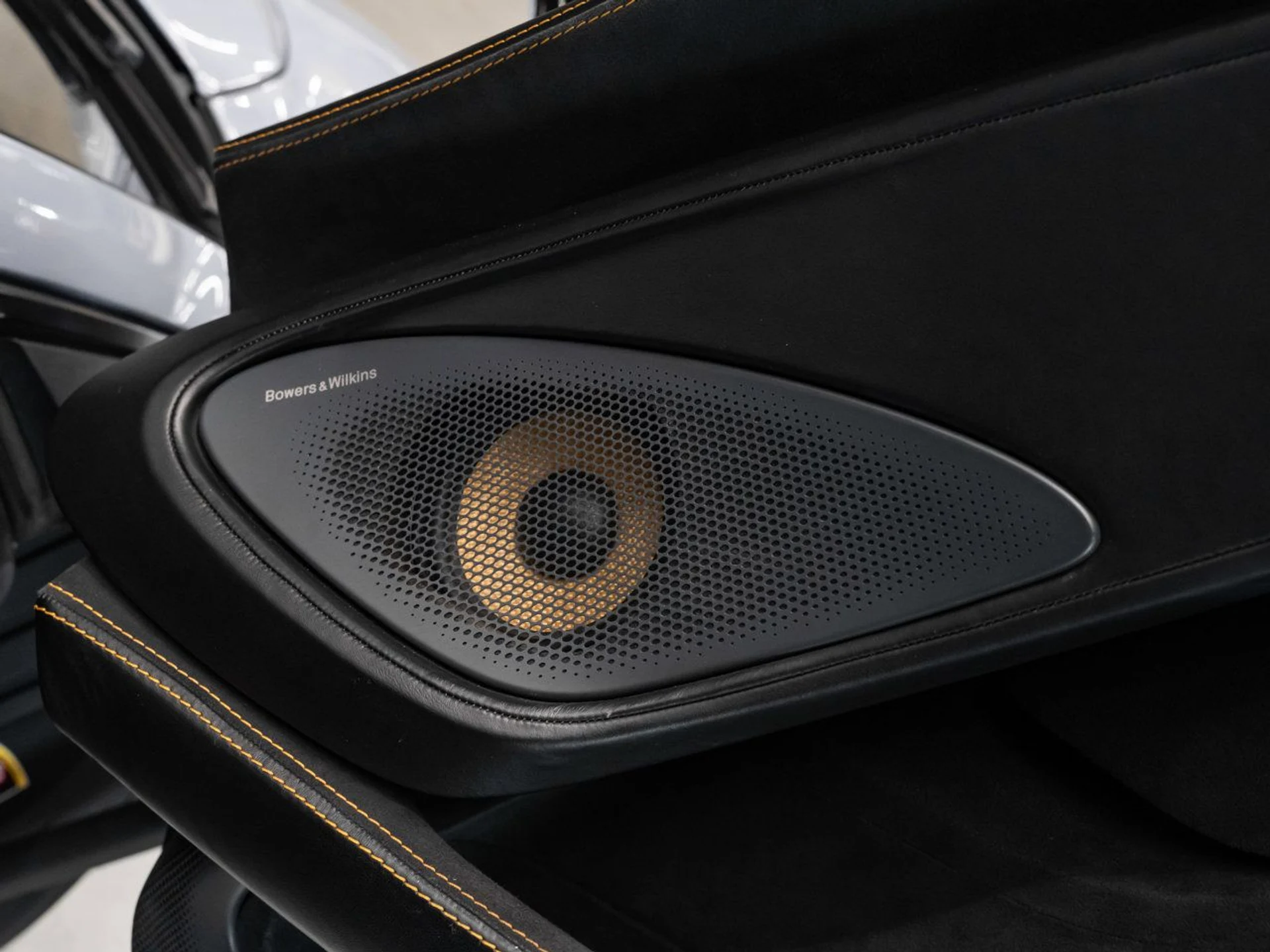 mph084_1319463426_mclaren_570s_2017_a22f6b4b63