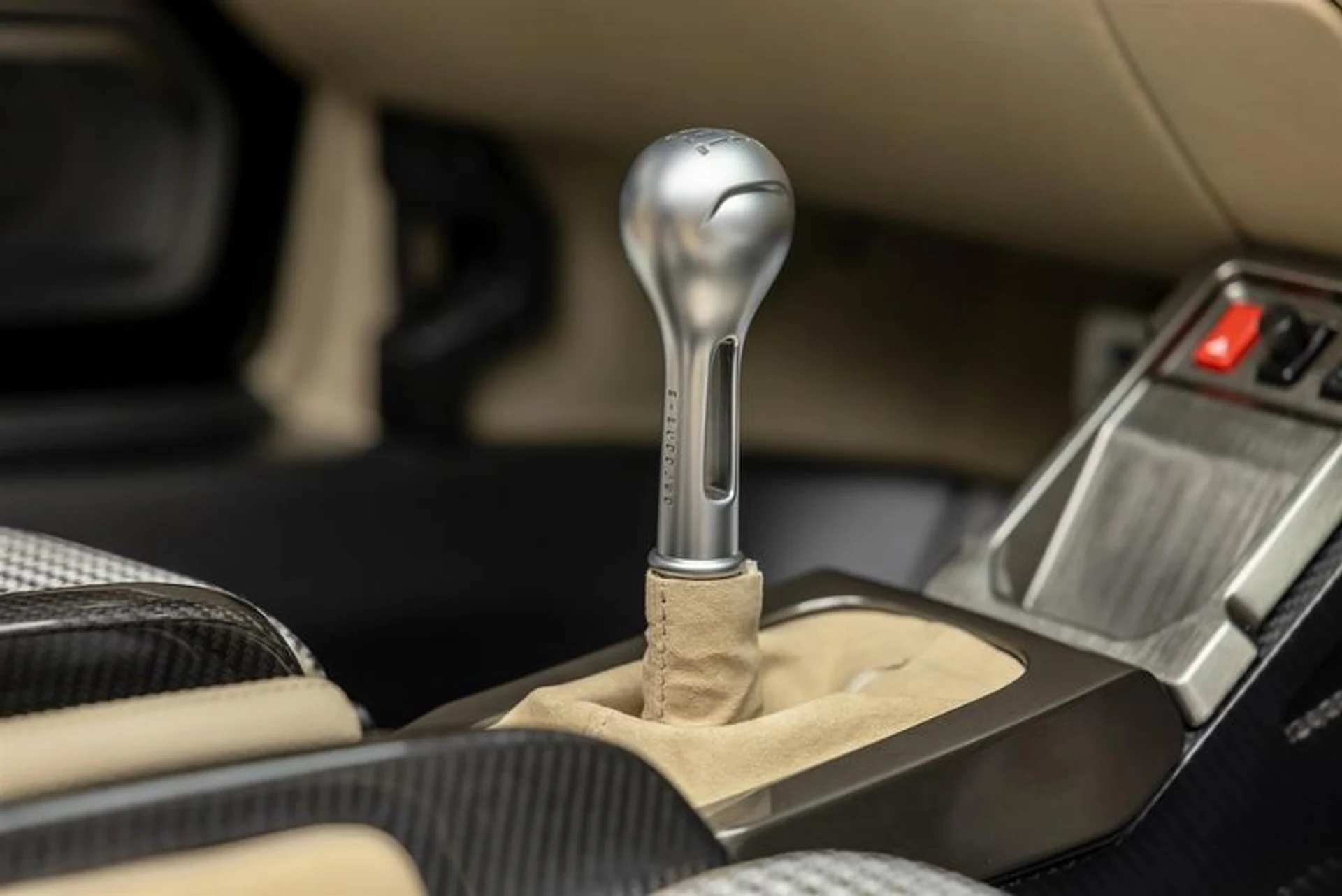 mph084_1341468702_657_F3_D4_E_F170_4406_80_F1_5829_DA_1_A4893_ee5e21f3e0