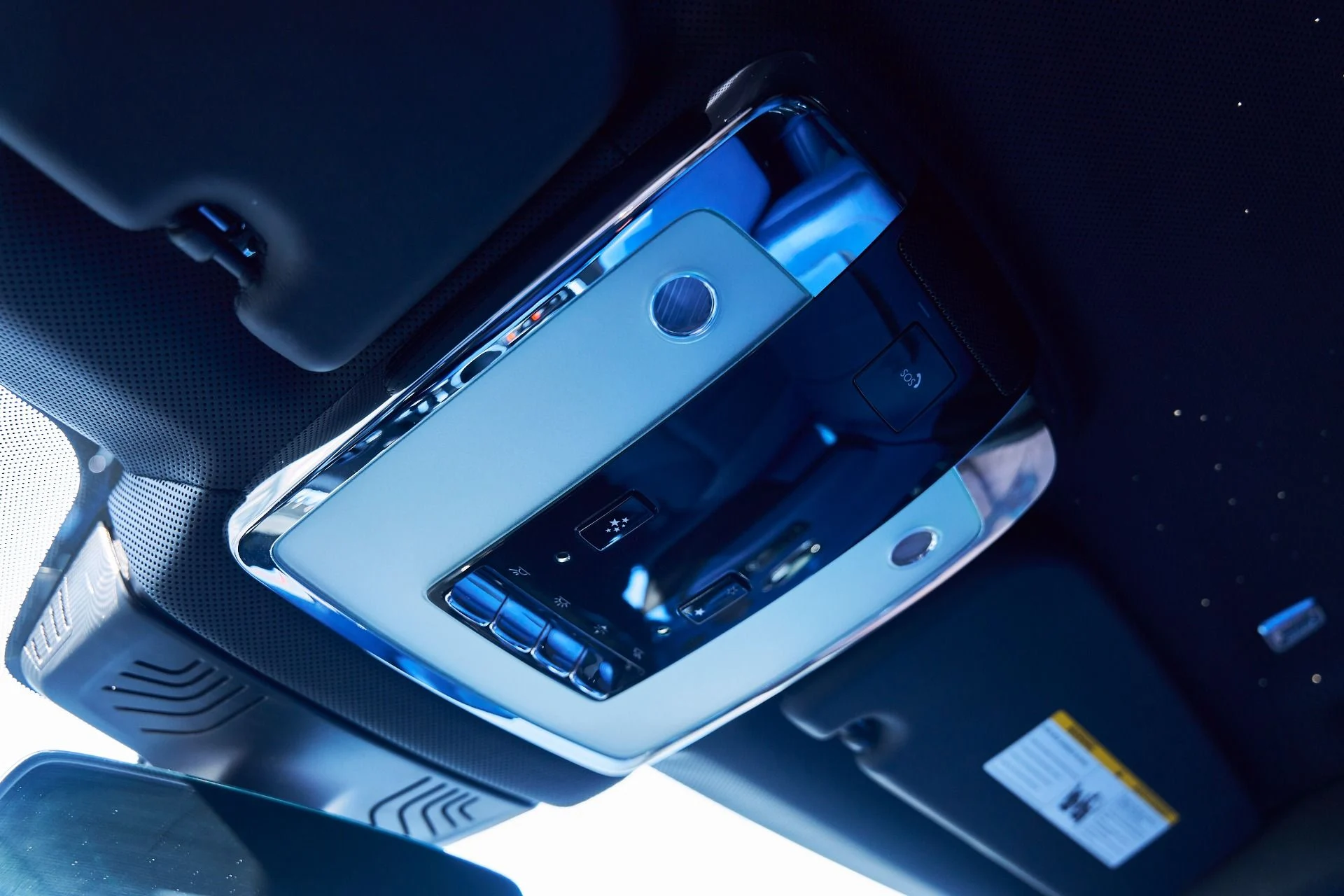 mph084_138946444_Used_2021_Rolls_Royce_Cullinan_Base_1770692324_3df70e4d13