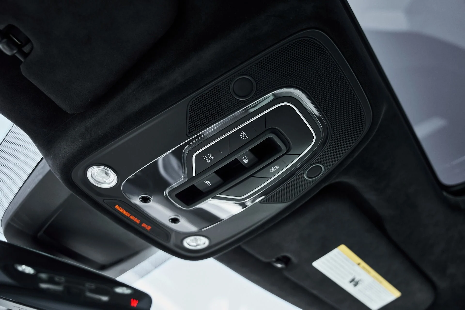 mph084_1470242200_Used_2019_Lamborghini_Urus_Base_1776301951_d515d805fd