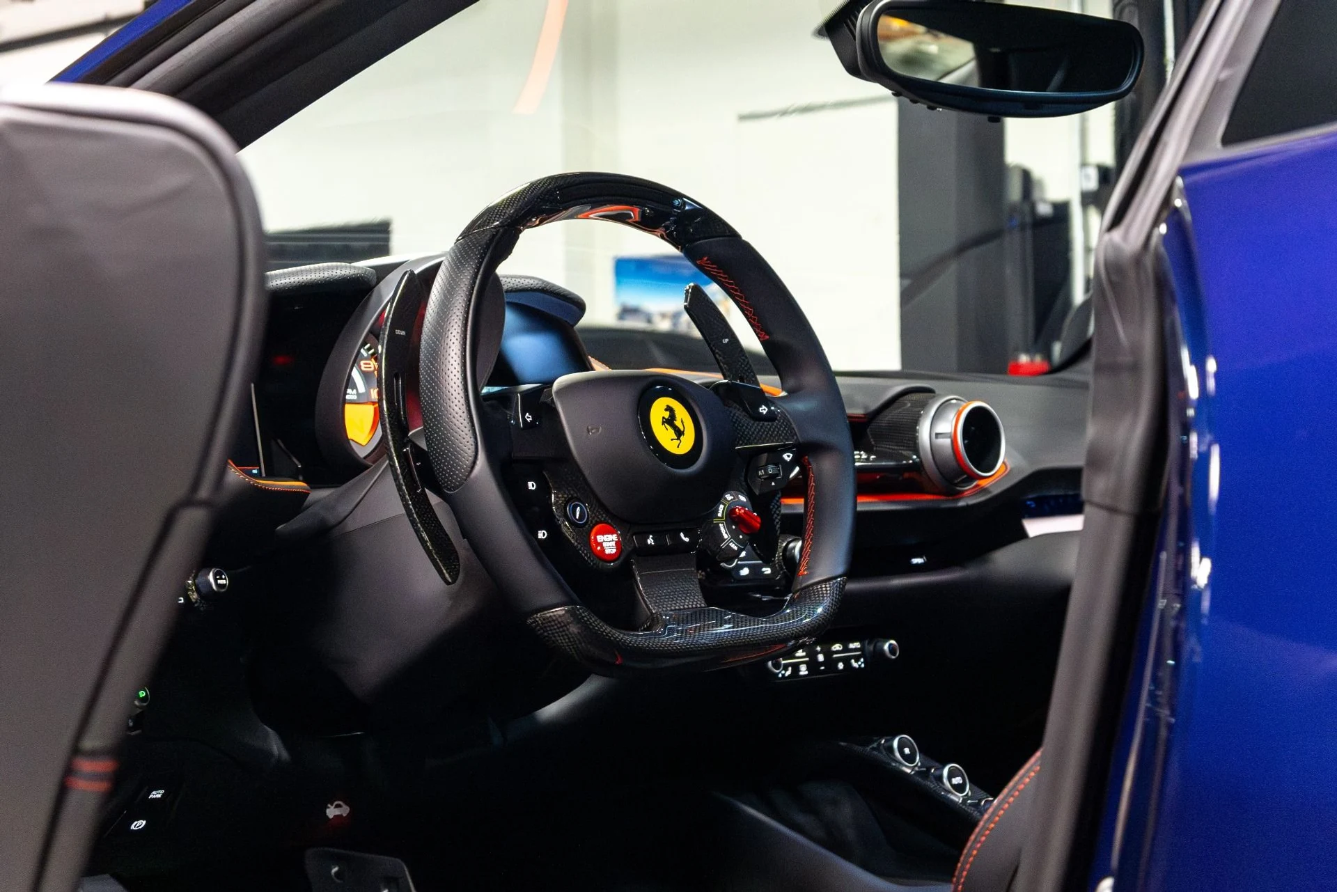 mph084_1574132547_Used_2019_Ferrari_812_Superfast_1774911934_bce15f29a8