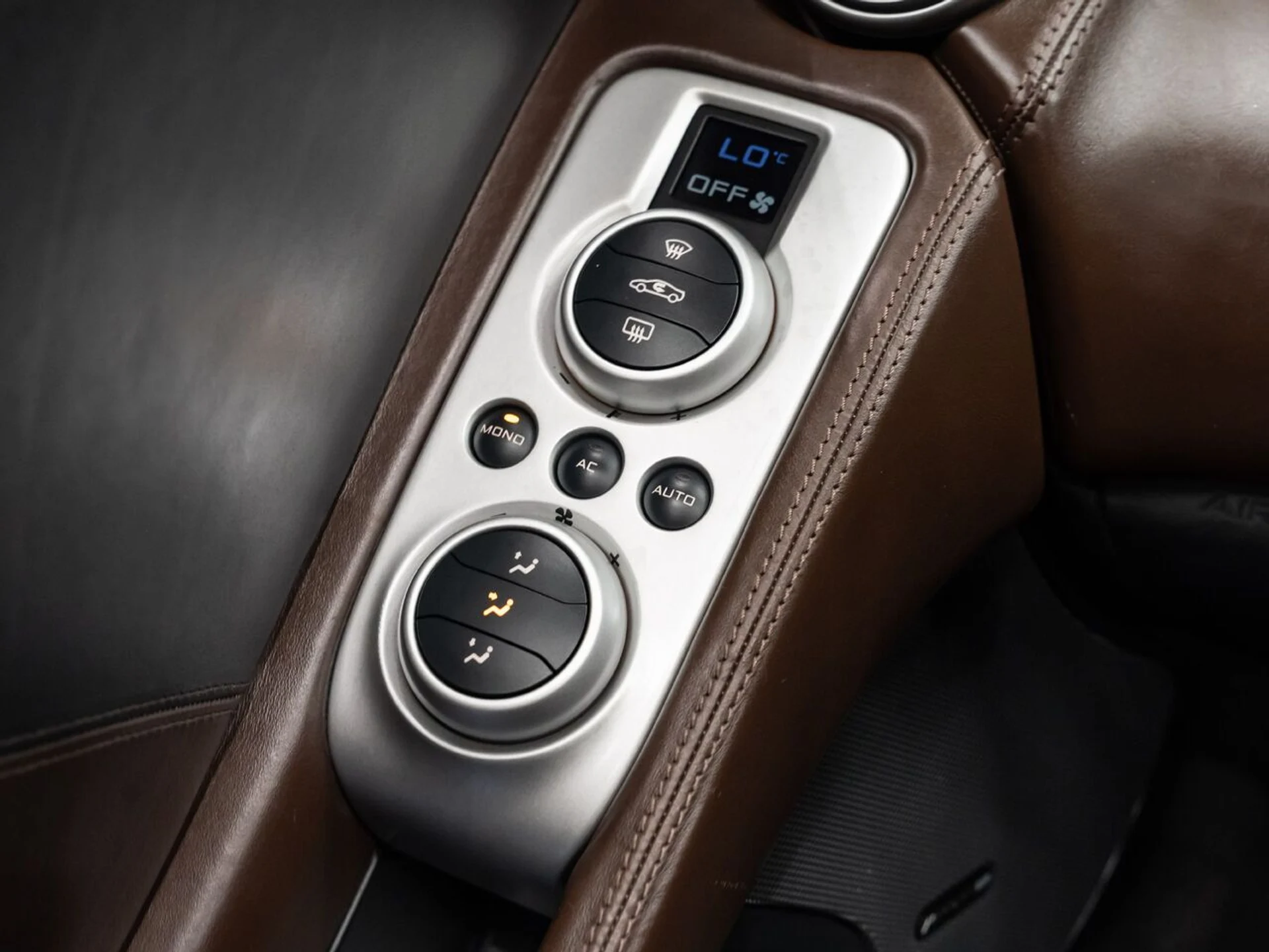 mph084_1794864801_mclaren_mp4_12c_2014_b8894e11c5