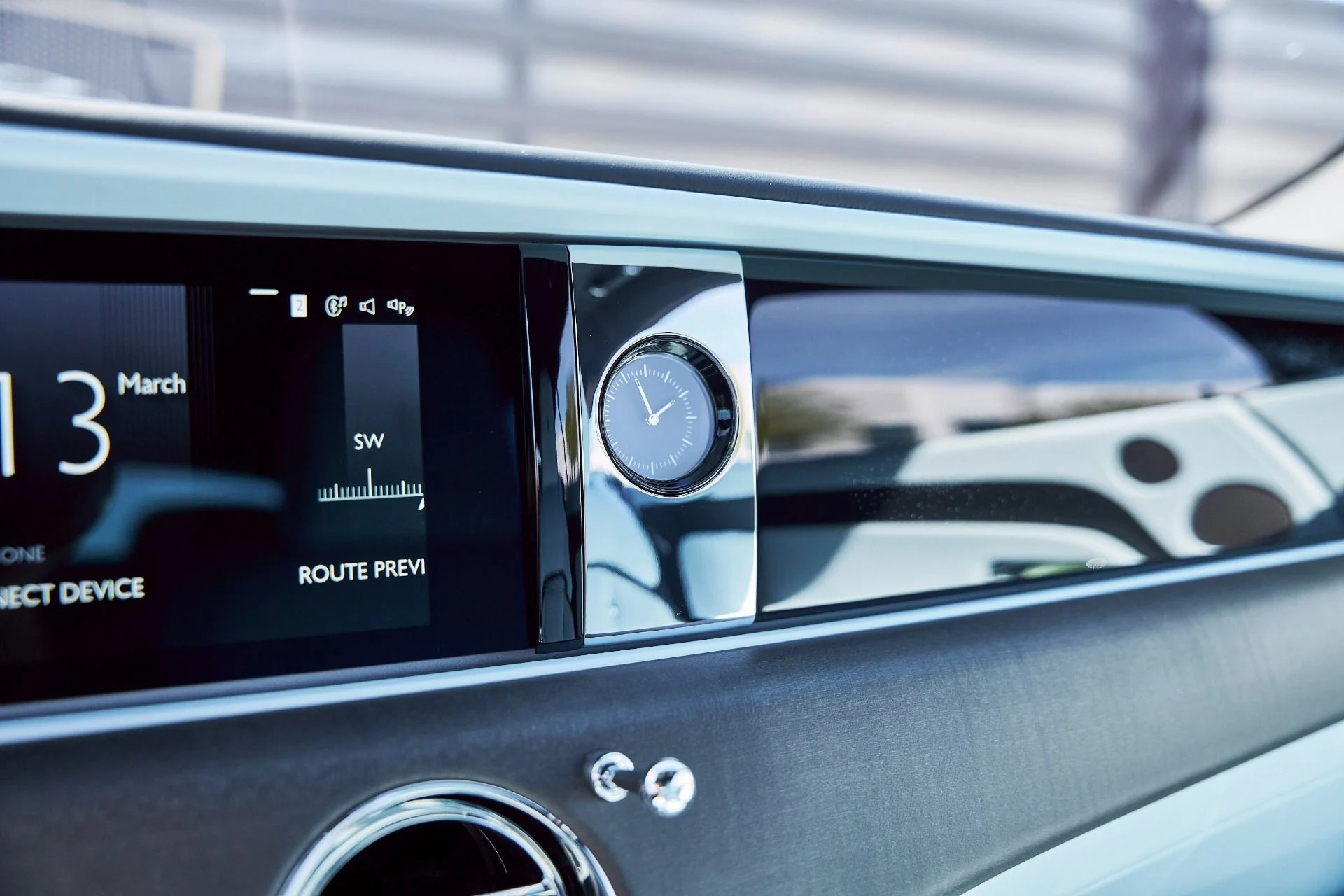 mph084_18094157_Used_2025_Rolls_Royce_Spectre_Base_1773452618_b91dd8f656