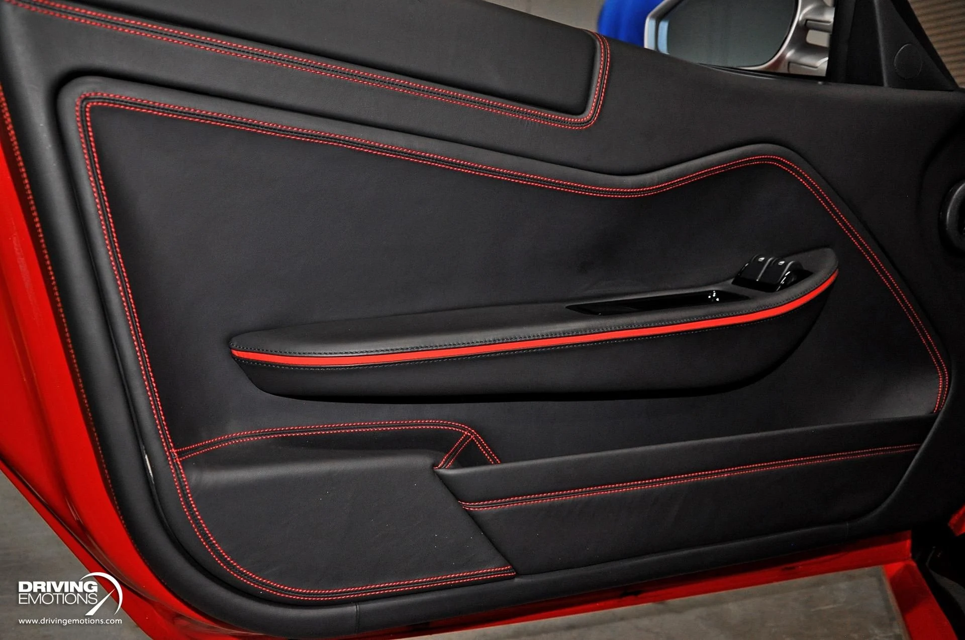 mph084_1832089698_438_p85_l_4dc5c35ea1