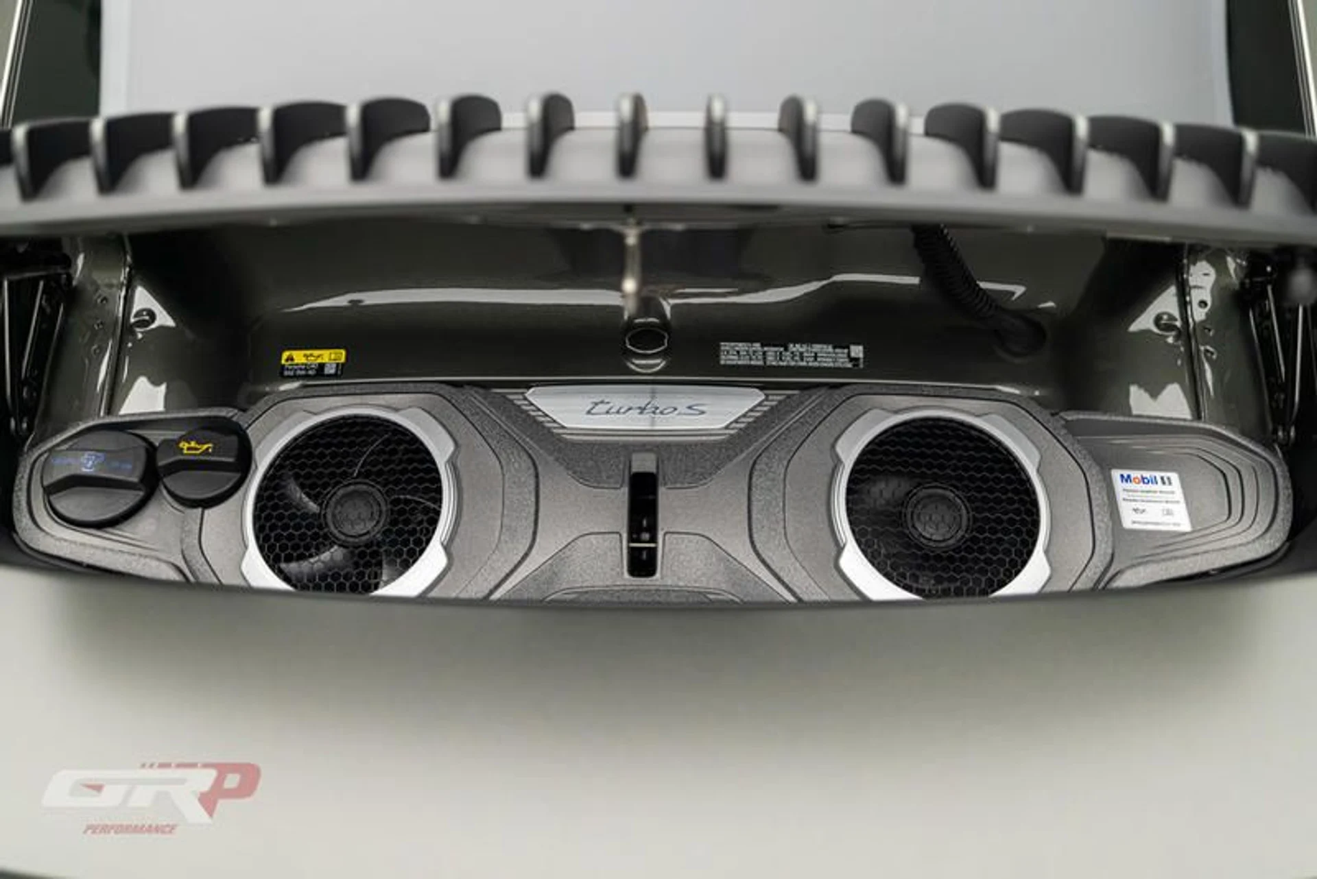 mph084_1890888298_8_ACF_6_DF_5_23_B7_497_A_9710_278800_DE_3496_890f47e6be