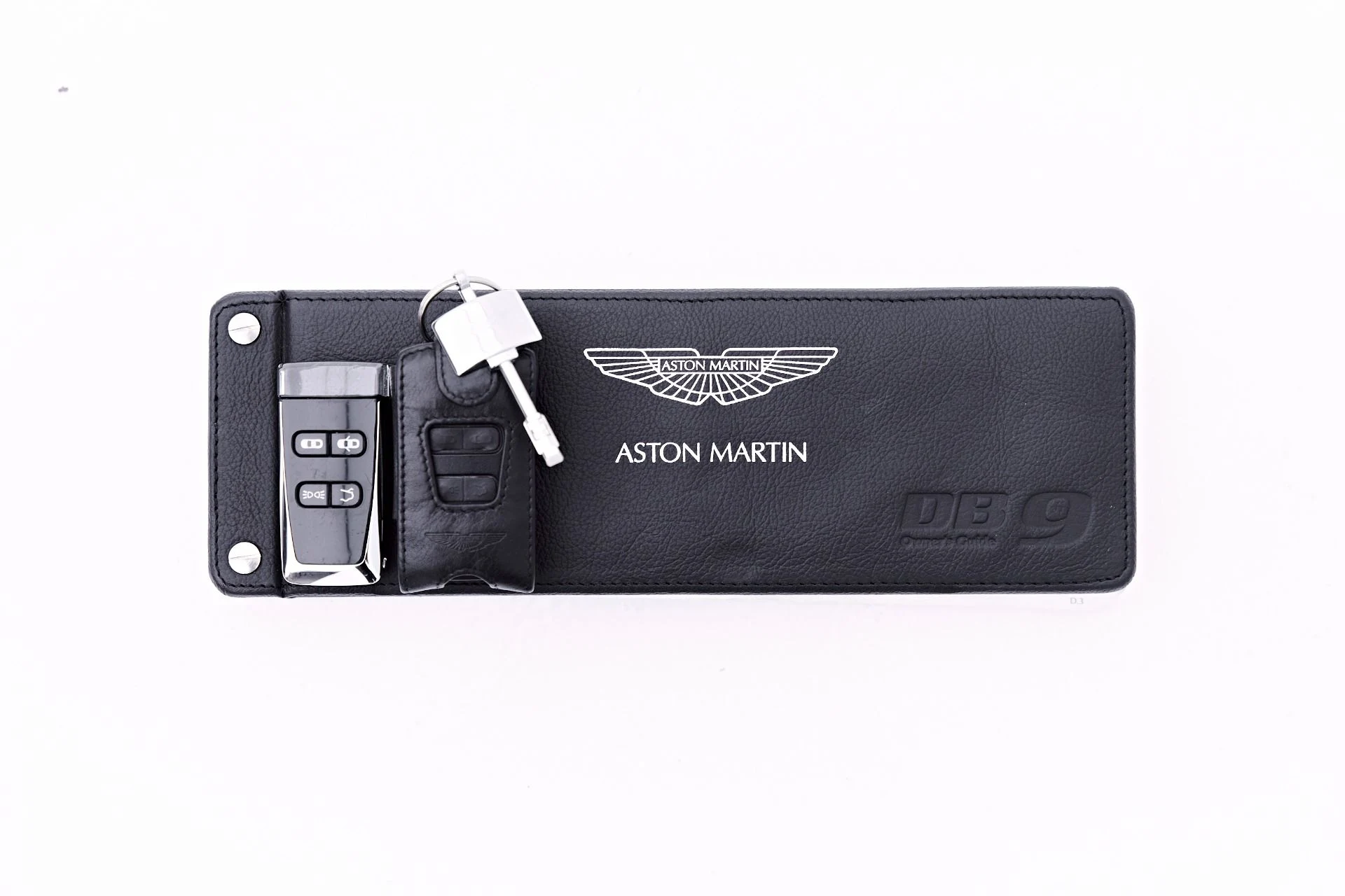 mph084_1956489763_Used_2014_Aston_Martin_DB_9_Base_1780969138_75c5fcabf6