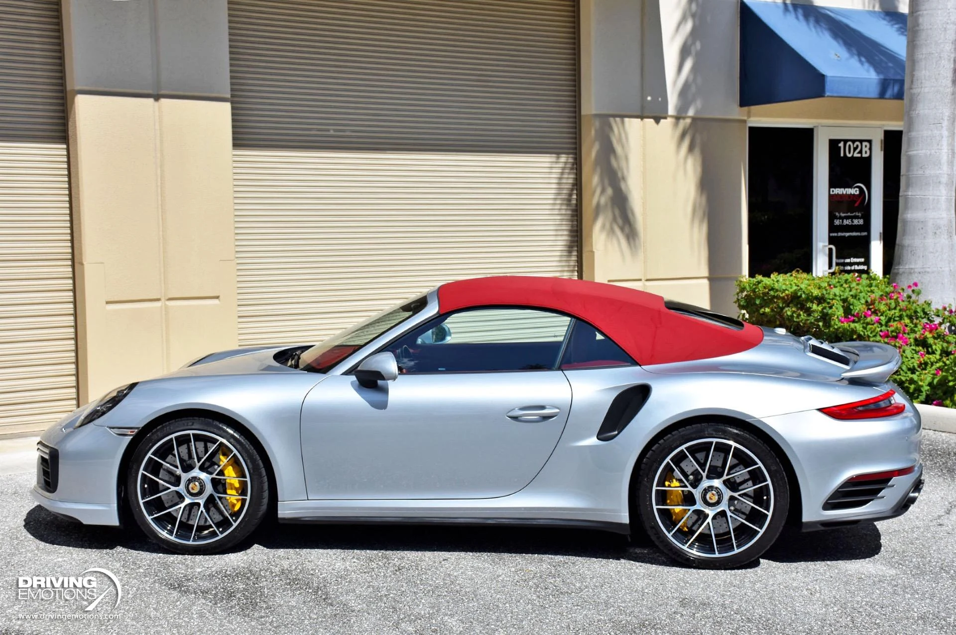 mph084_1970237350_866_p85_l_b697622d2f