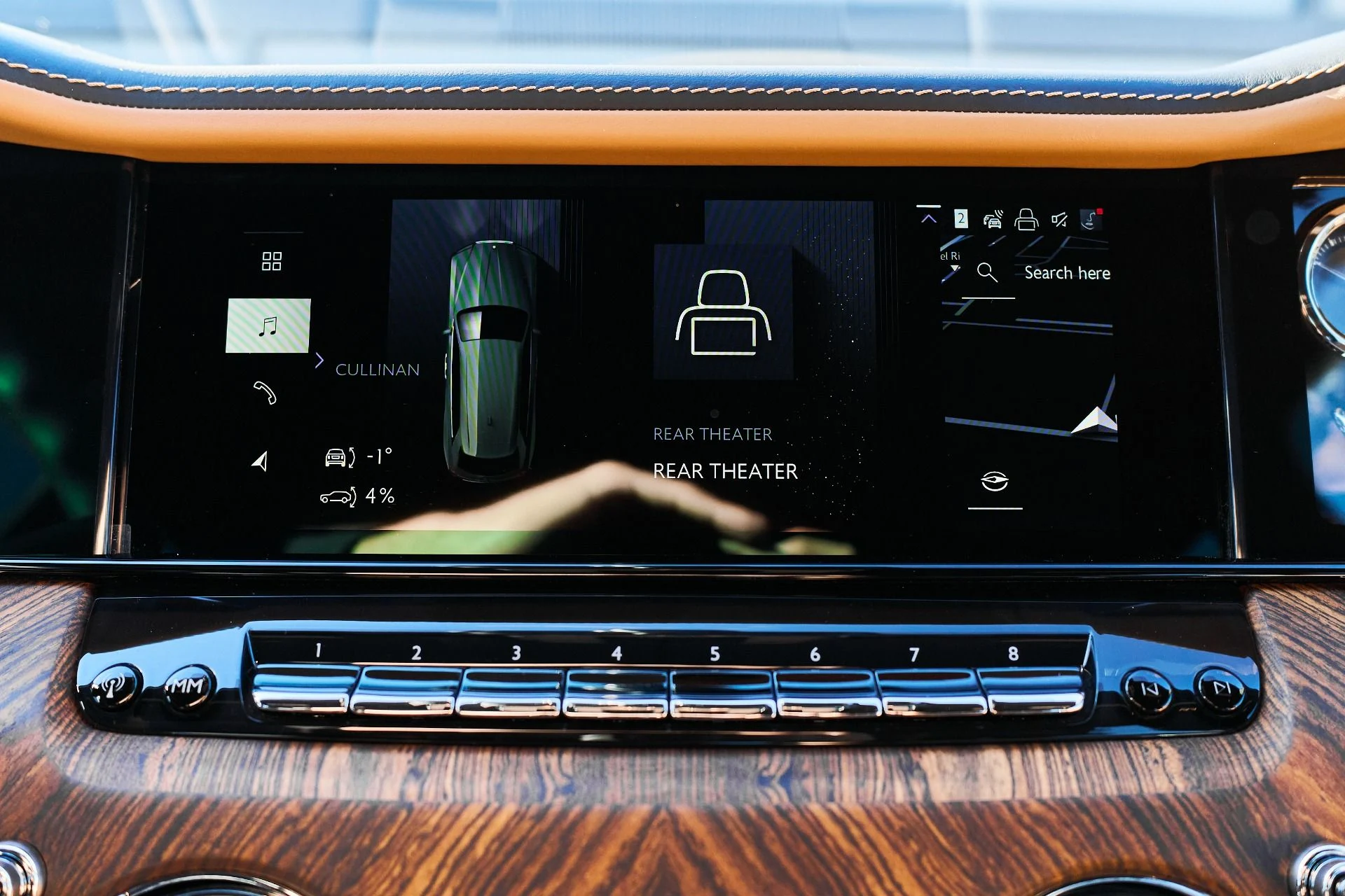 mph084_2058034532_Used_2025_Rolls_Royce_Cullinan_Base_1766020529_65e721b290