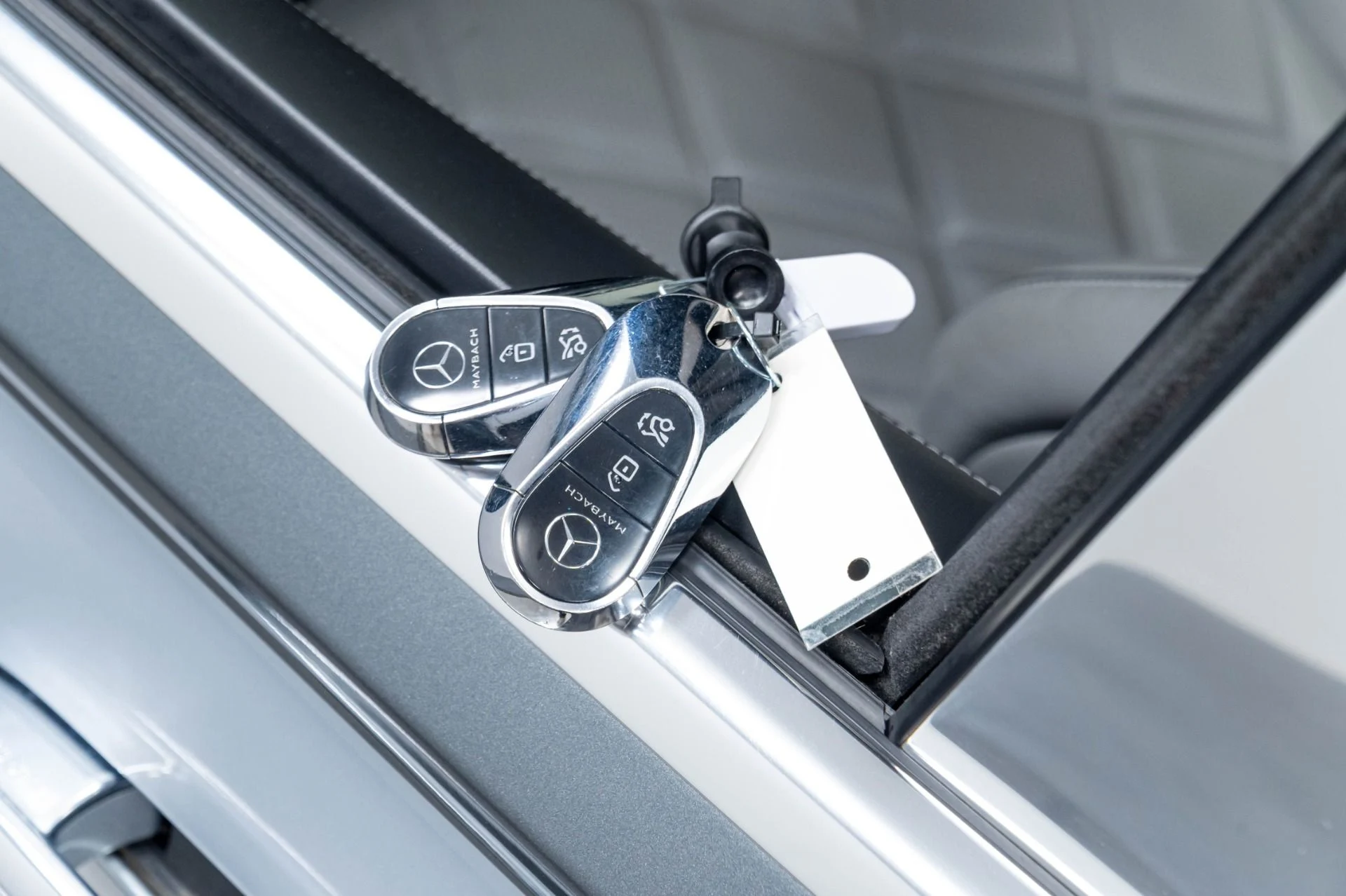 mph084_2181809851_Used_2024_Mercedes_Benz_S_Class_Maybach_S_680_4_MATIC_1777501323_87a39338c6