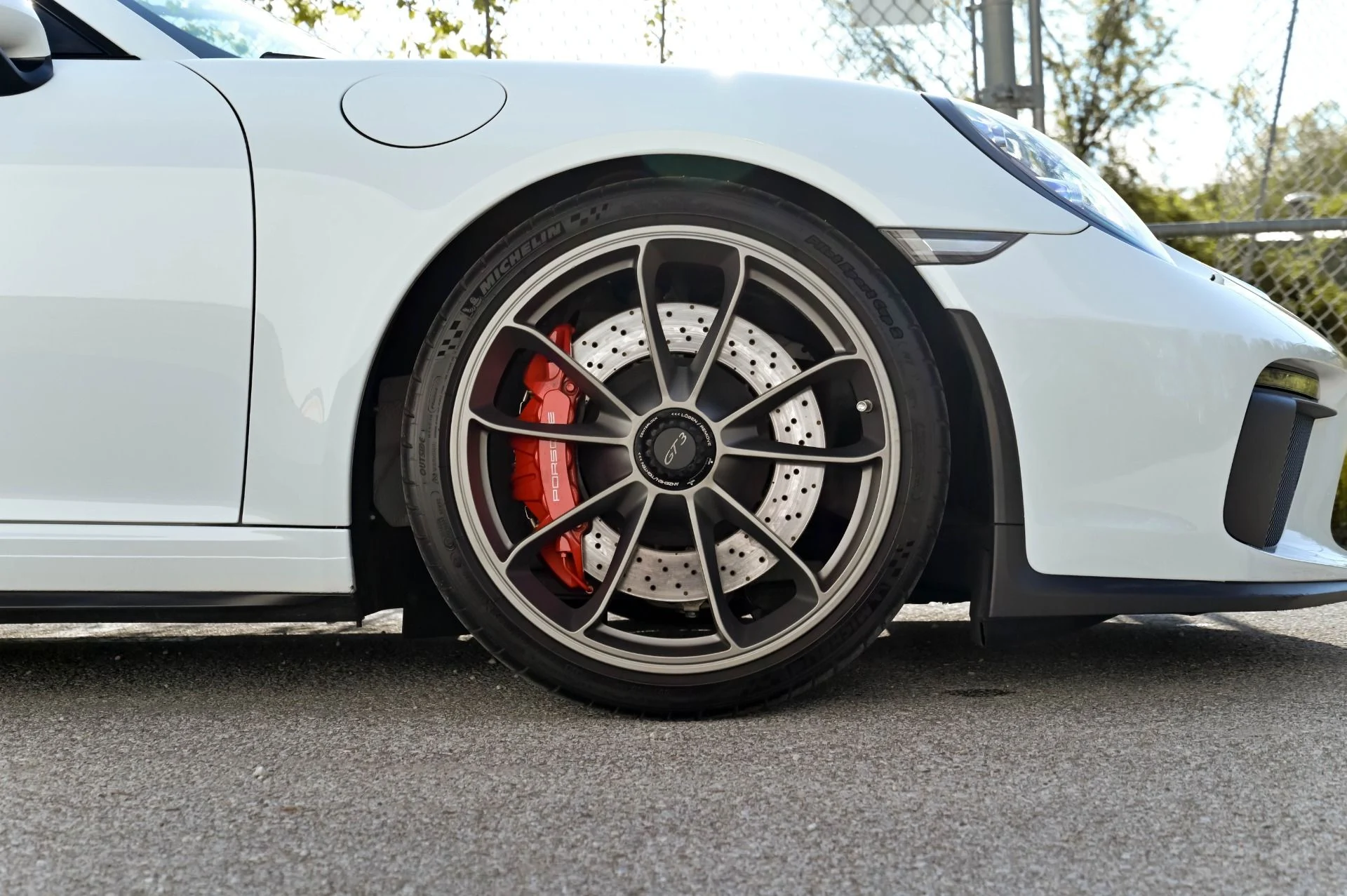 mph084_2228907450_Used_2018_Porsche_911_GT_3_1778195447_630fd7559b