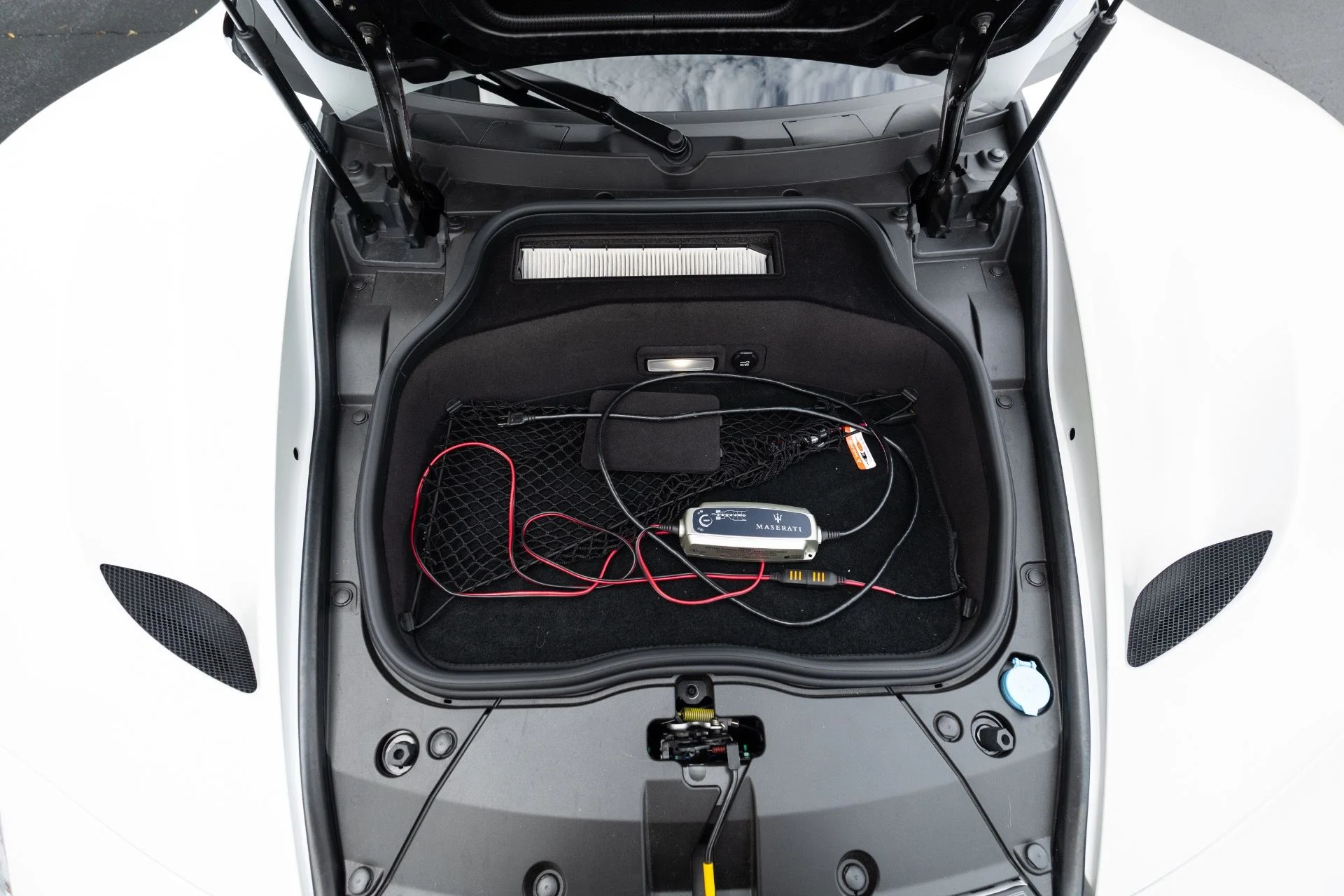 mph084_2329252596_Used_2022_Maserati_MC_20_1777083905_9824caaaa6