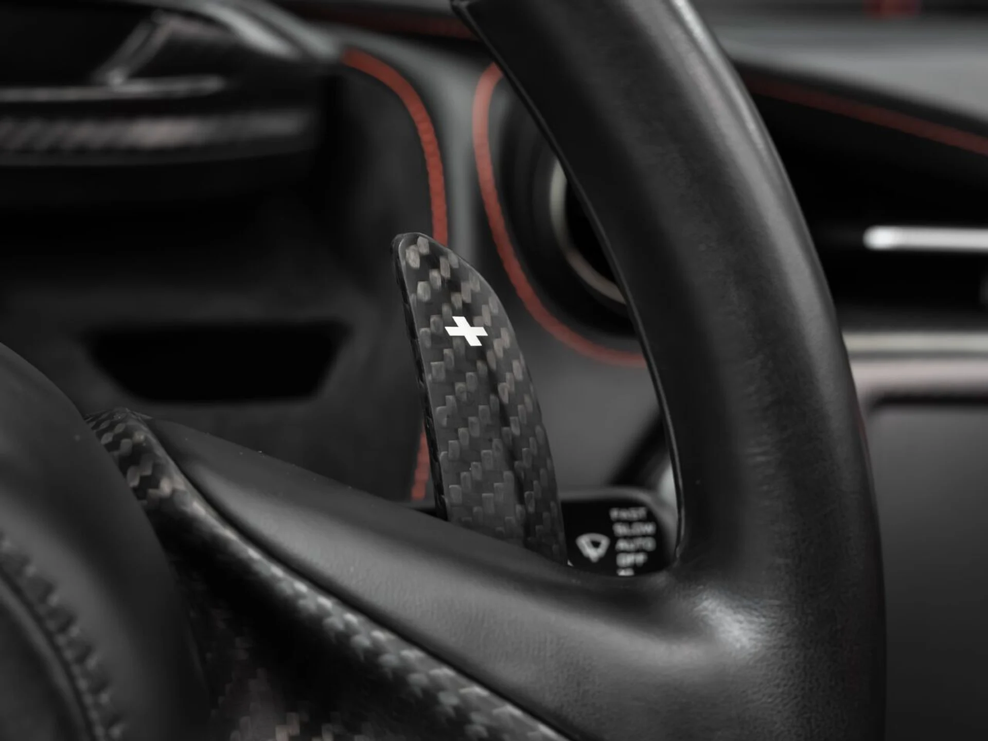 mph084_2432787922_mclaren_720s_2019_538c5bd90e