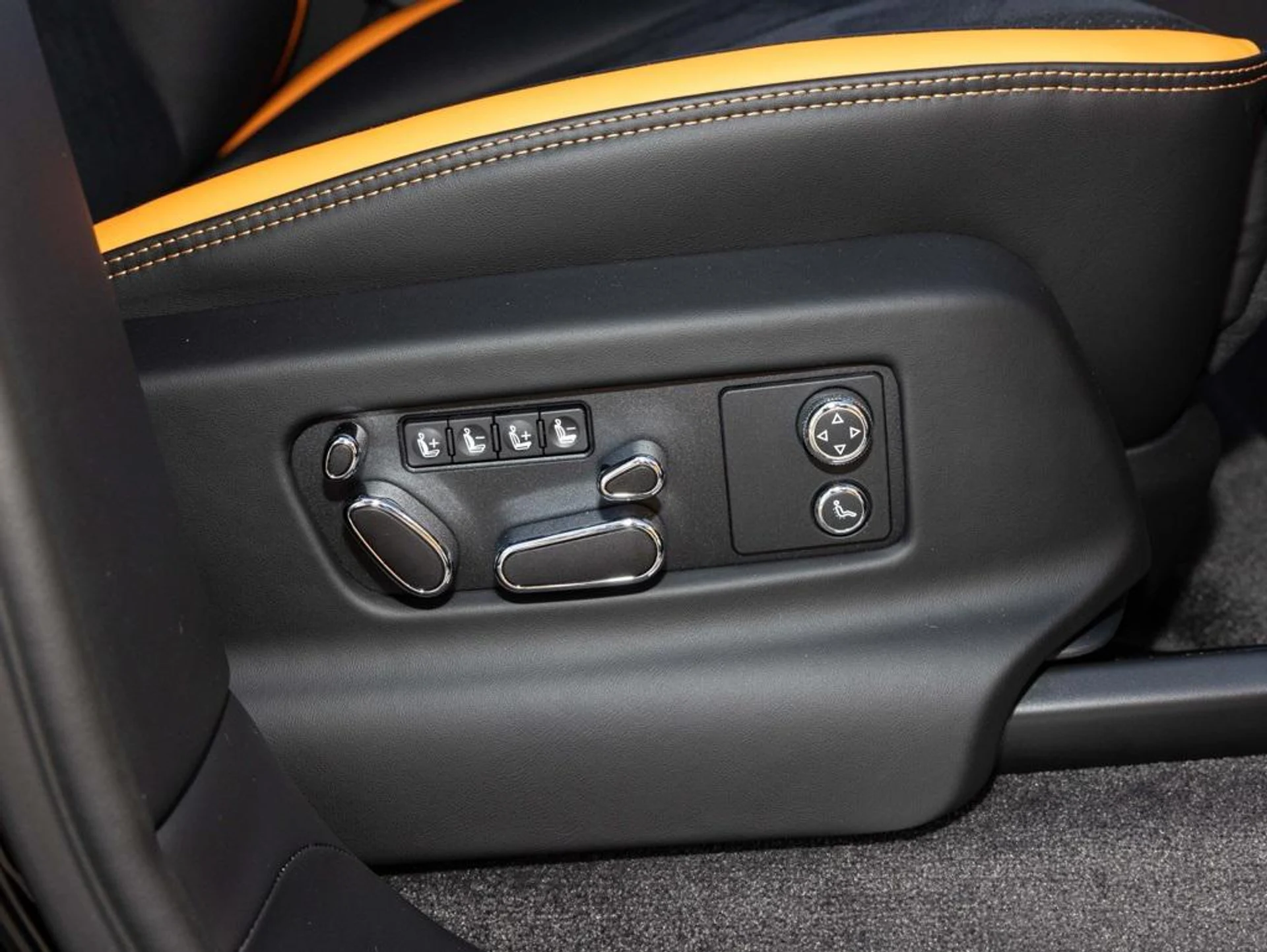 mph084_2500596676_480276648_69384763b4572ce7810abc41_842f226ff4