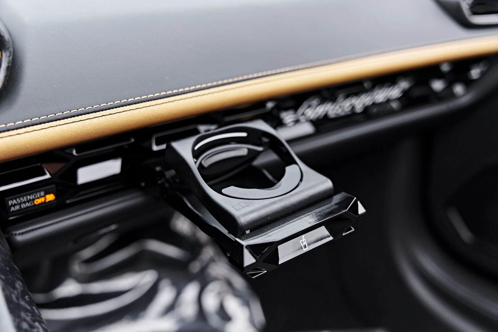 mph084_2574972654_Used_2022_Lamborghini_Huracan_EVO_Base_1791316005_321b0d7198
