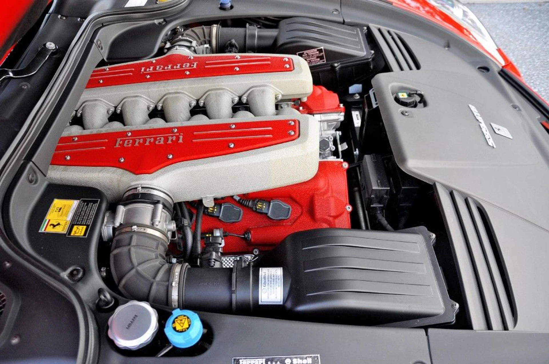 mph084_2738535065_13_p85_l_be43cf4cca