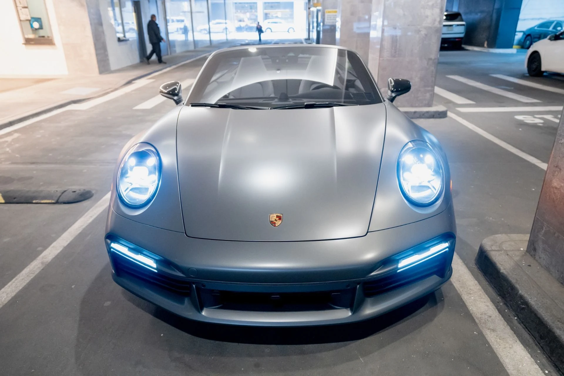 mph084_2762105917_Used_2023_Porsche_911_Turbo_S_1778188947_b7b1ba7193