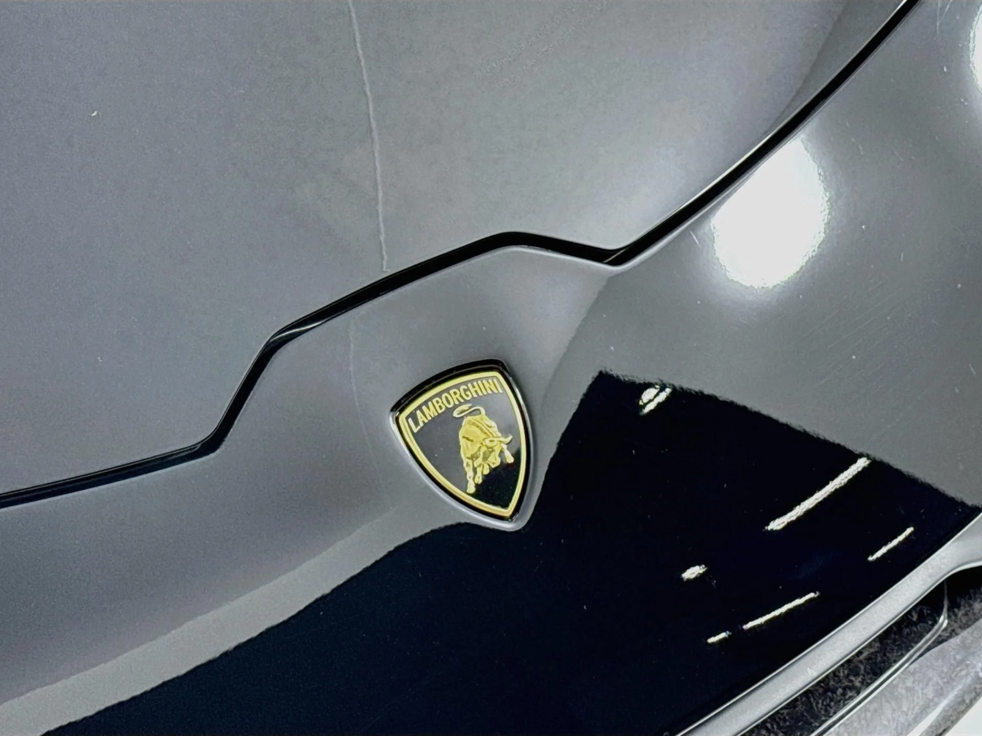 mph084_2797272143_Used_2019_Lamborghini_Huracan_Performante_Spyder_1793134397_928d04f114