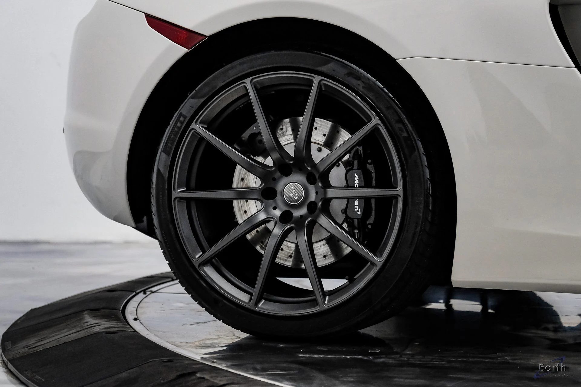 mph084_2856935618_4d25a447cbcce171492561da734e4830x_376a7ace59