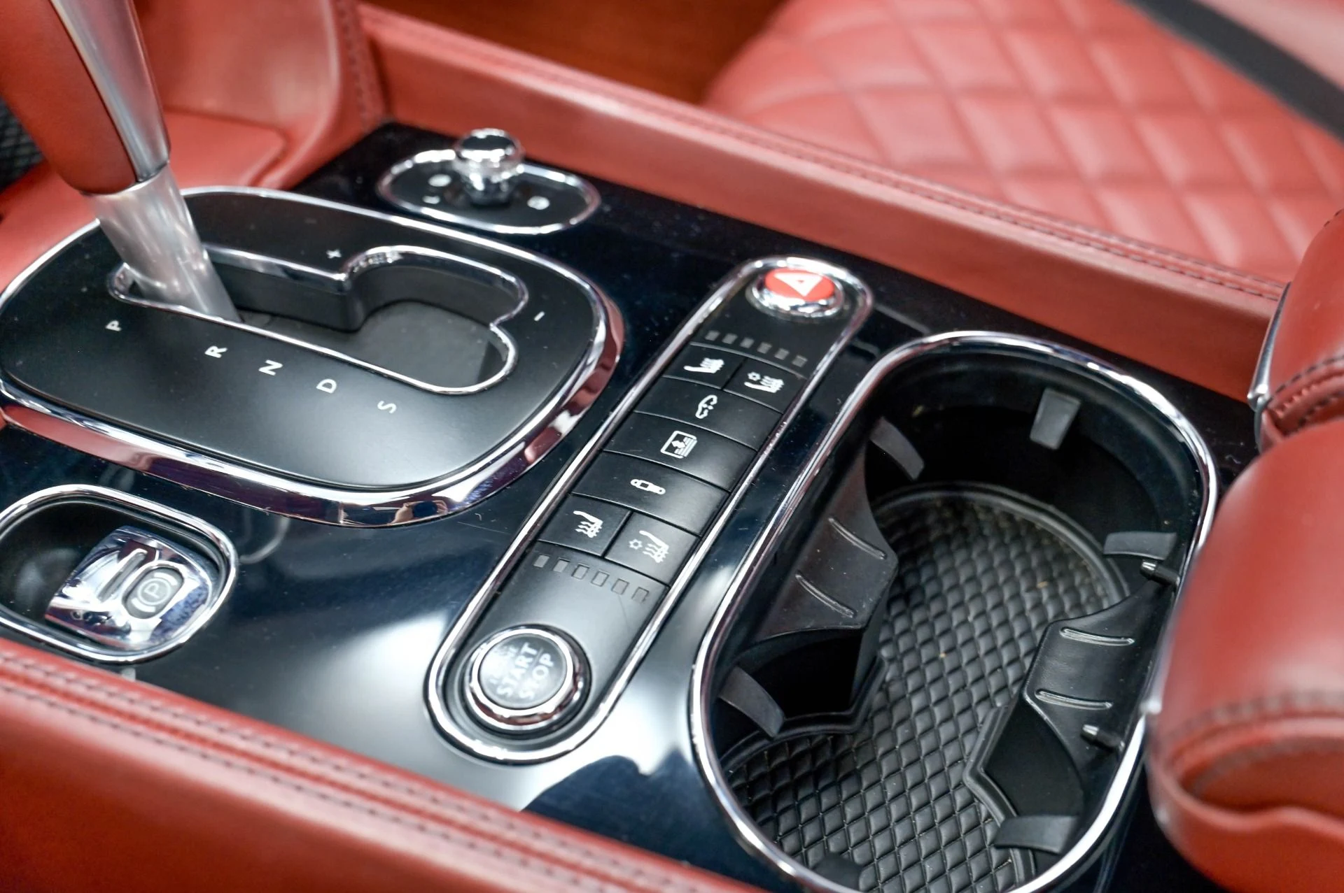mph084_2865969216_Used_2017_Bentley_Flying_Spur_W12_S_1782583031_d4974a5751