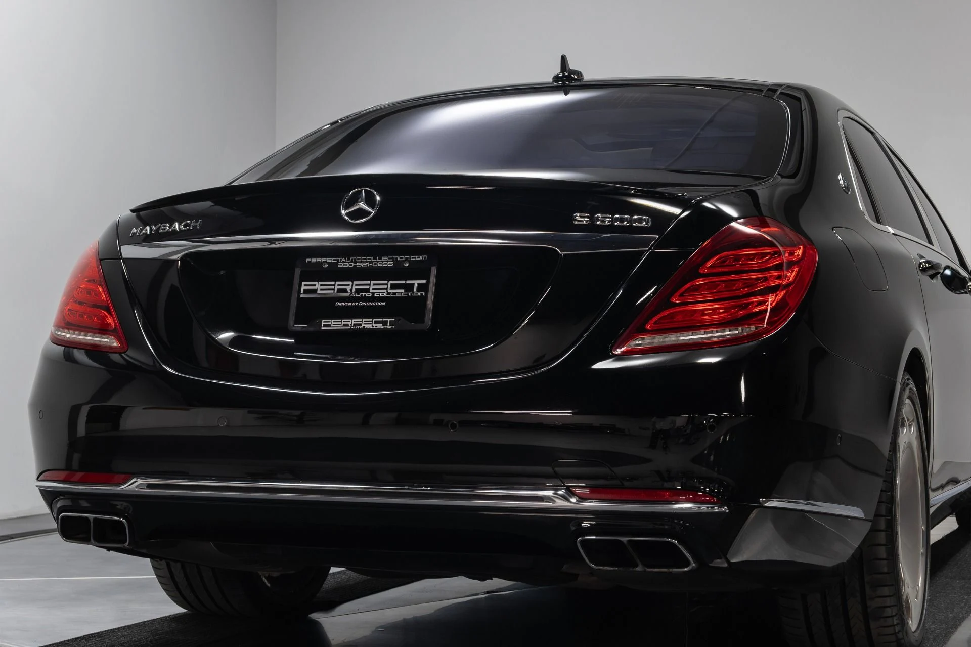 mph084_2897628658_Used_2016_Mercedes_Benz_S_Class_Maybach_S_600_1763586066_81b8cc883e