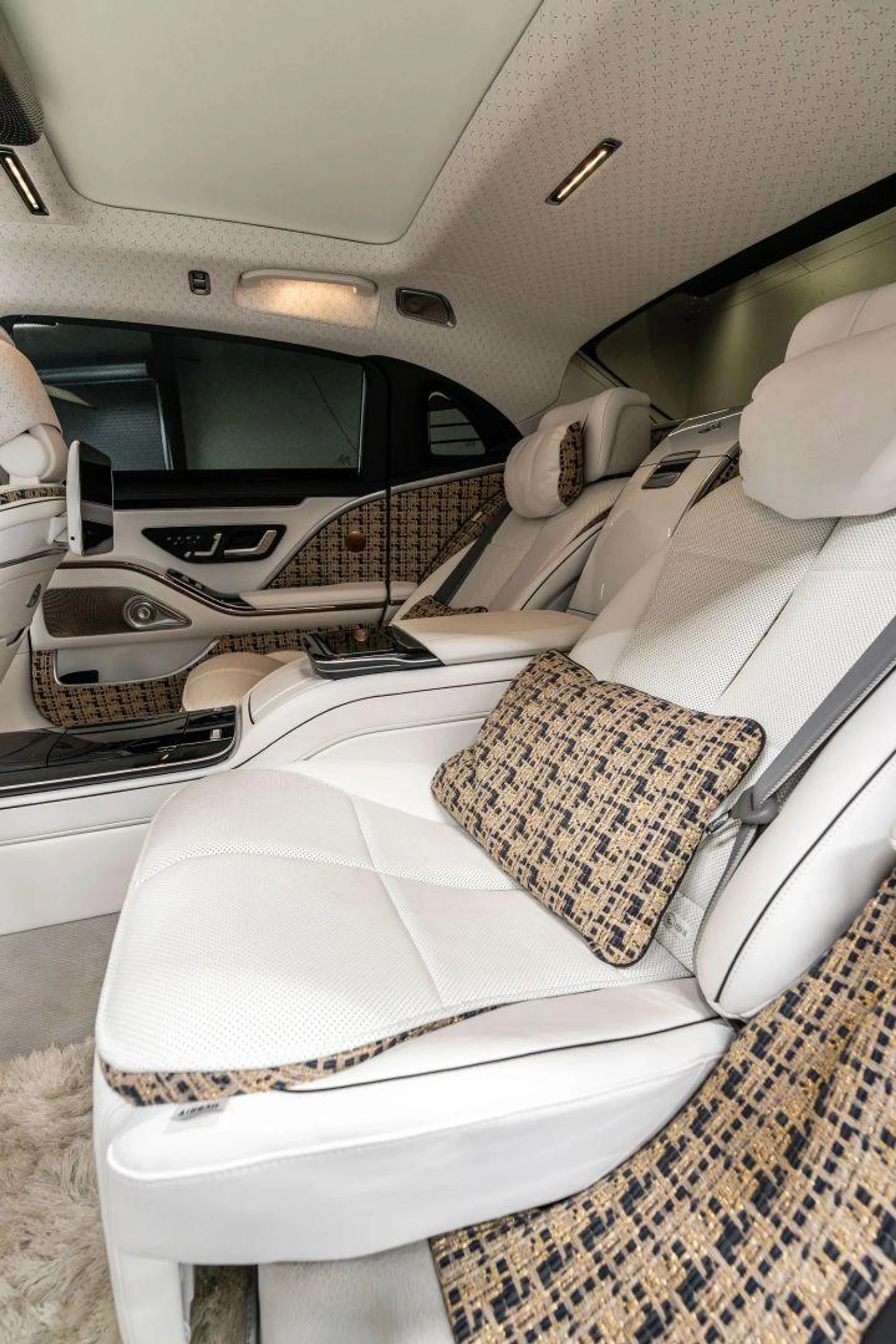 mph084_2907656367_Used_2023_Mercedes_Benz_Mercedes_Maybach_S_Class_S_680_4_MATIC_Sedan_4_D_1784824250_524fed7750